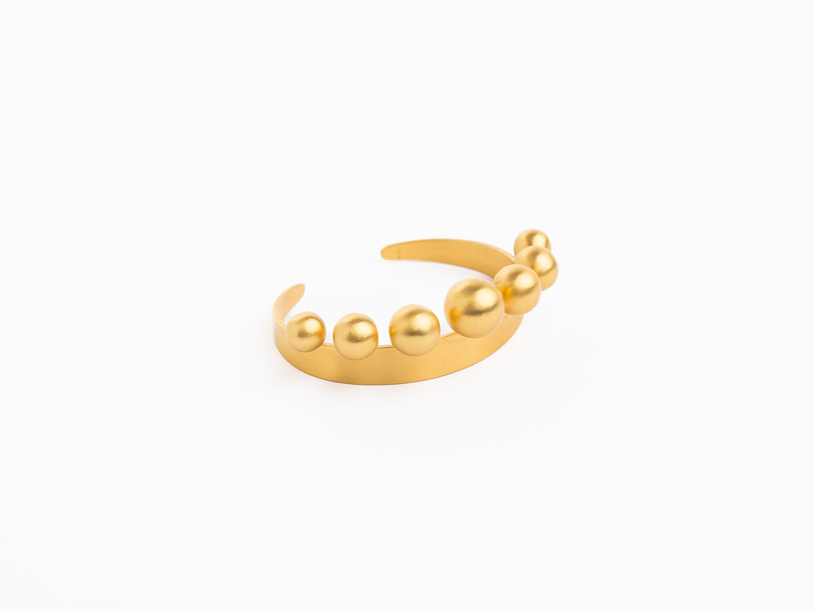 MARIE HÉLÈNE DE TAILLAC | GOLD CROWN BANGLE