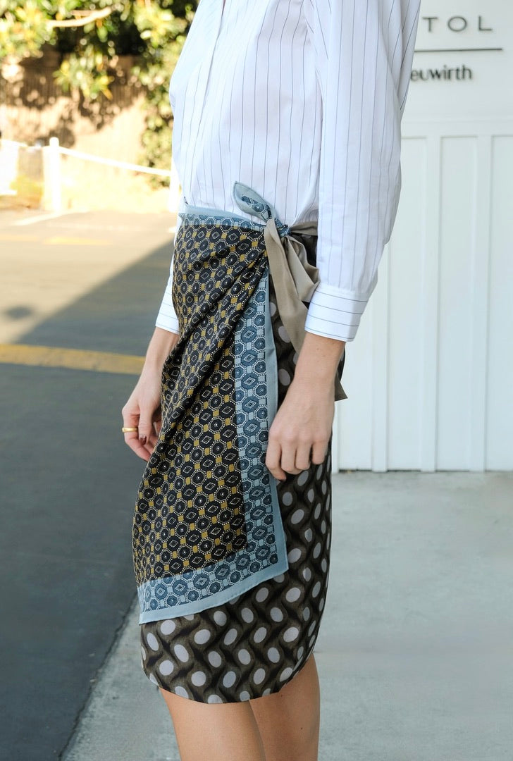 DRIES VAN NOTEN | TIE MOTIF SKIRT