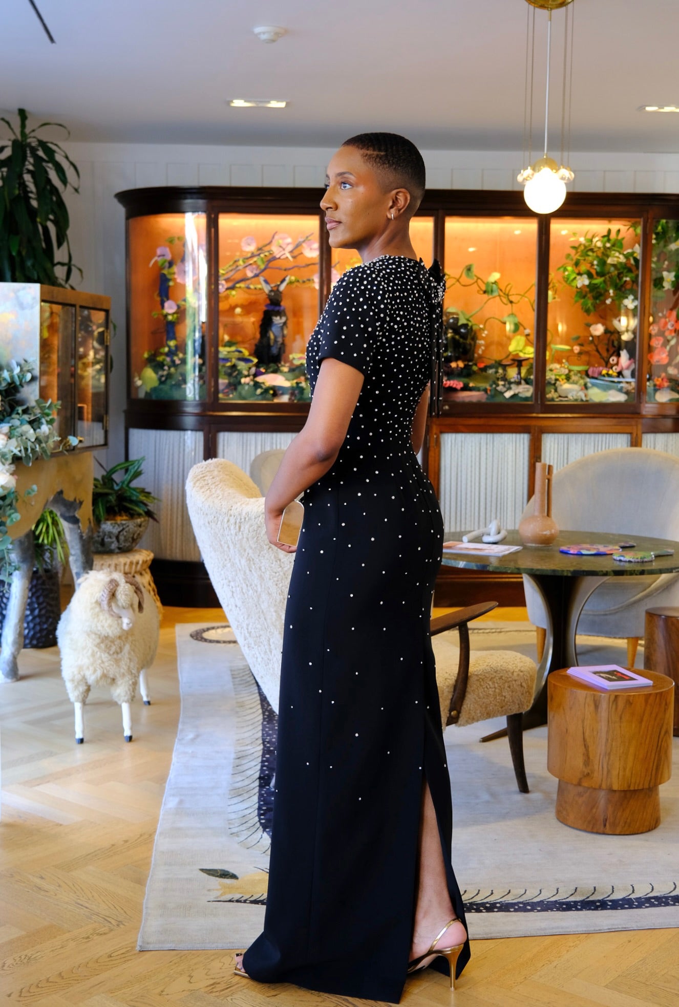 CAROLINA HERRERA | EMBELLISHED COLUMN GOWN