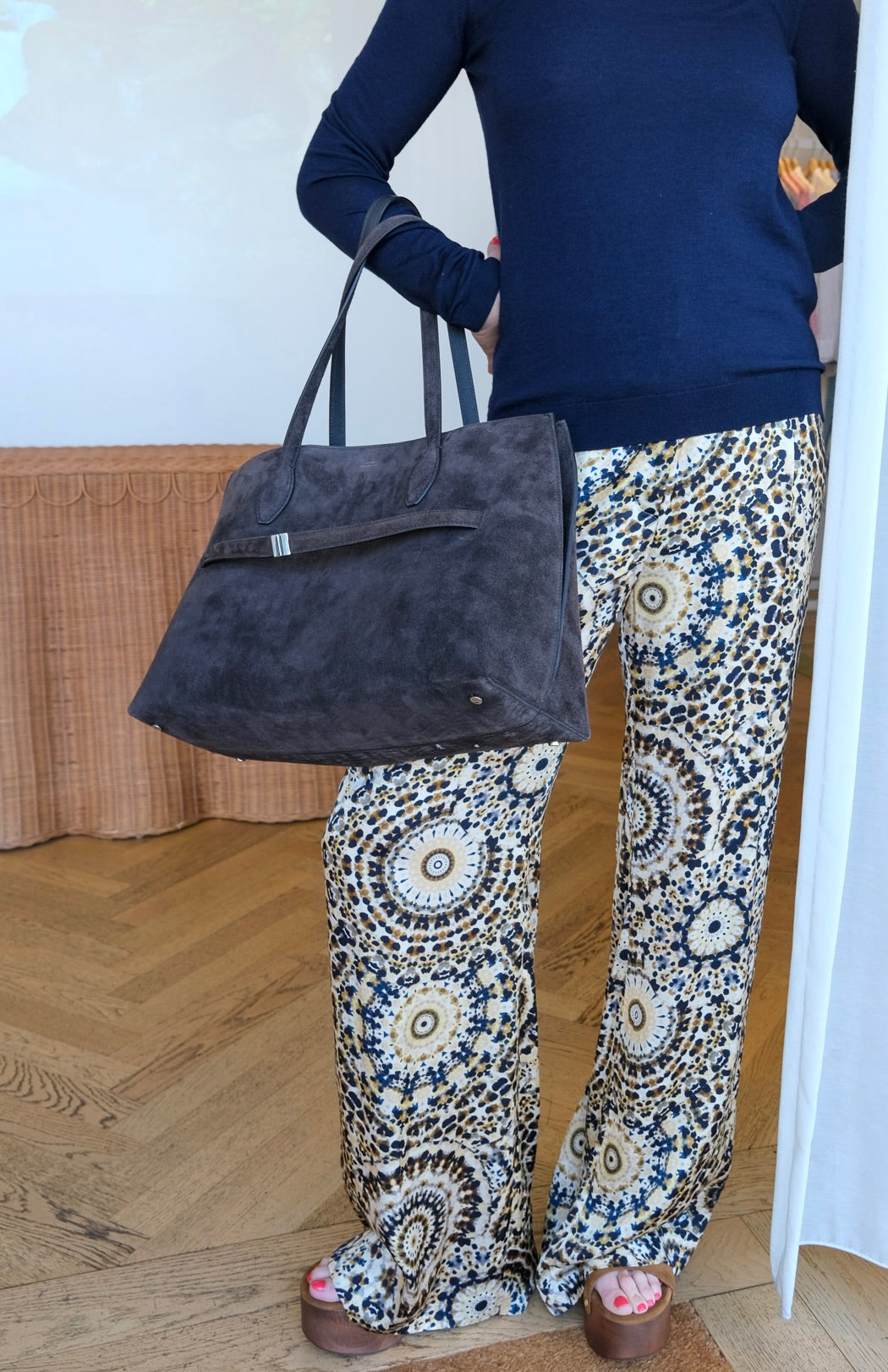 TOTEME | SUEDE LOUNGE TOTE