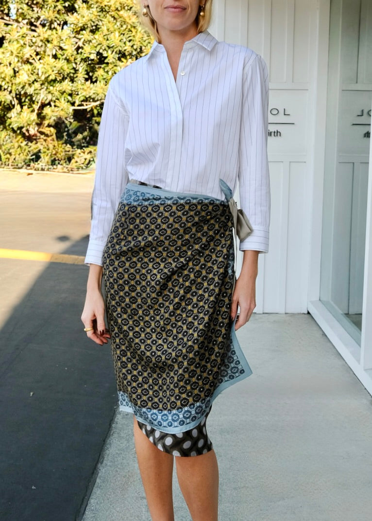 DRIES VAN NOTEN | FINE STRIPED CROPPED BUTTON DOWN