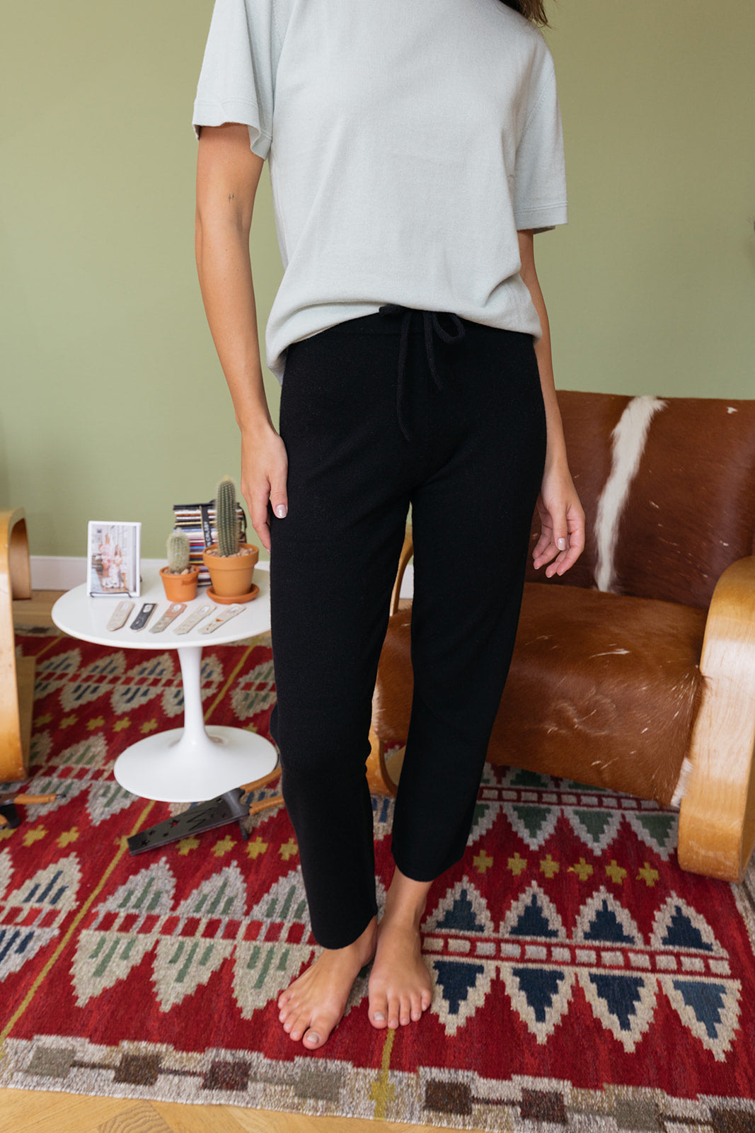 EXTREME CASHMERE | WANDER JOGGER | WOMEN'S LUXURY DESIGNER CLOTHING, SHOES, HANDBAGS & JEWELRY | CAPITOL CHARLOTTE, NC & BRENTWOOD, CA