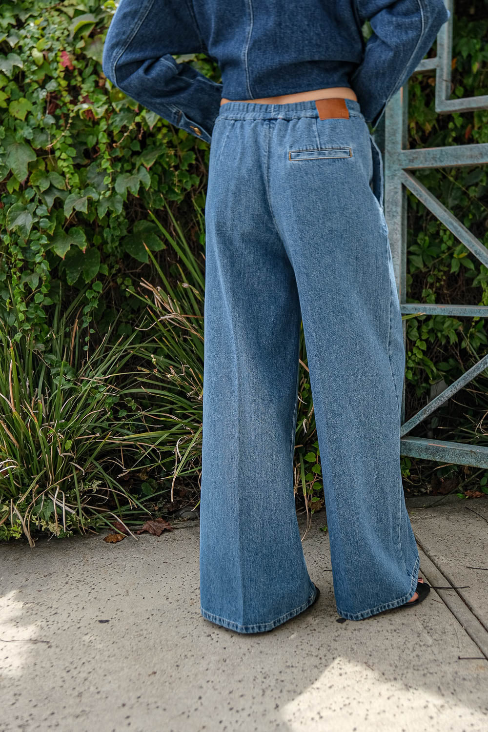 FORTE FORTE | CAVALARY DENIM LOOSE ELASTICATED PANTS | WOMEN'S LUXURY DESIGNER CLOTHING, SHOES, HANDBAGS & JEWELRY | CAPITOL CHARLOTTE, NC & BRENTWOOD, CA