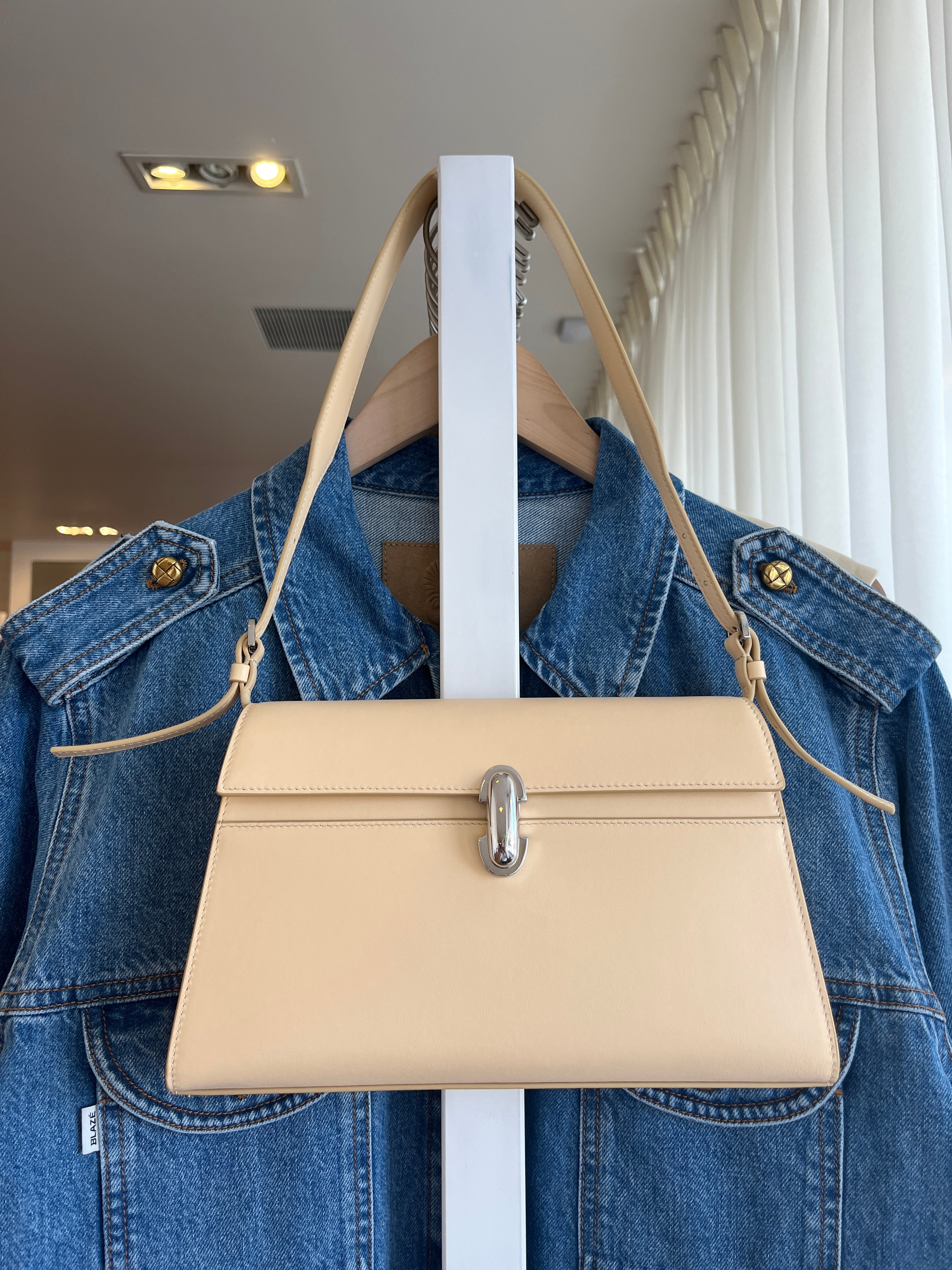 SAVETTE | SYMMETRY SHOULDER BAG