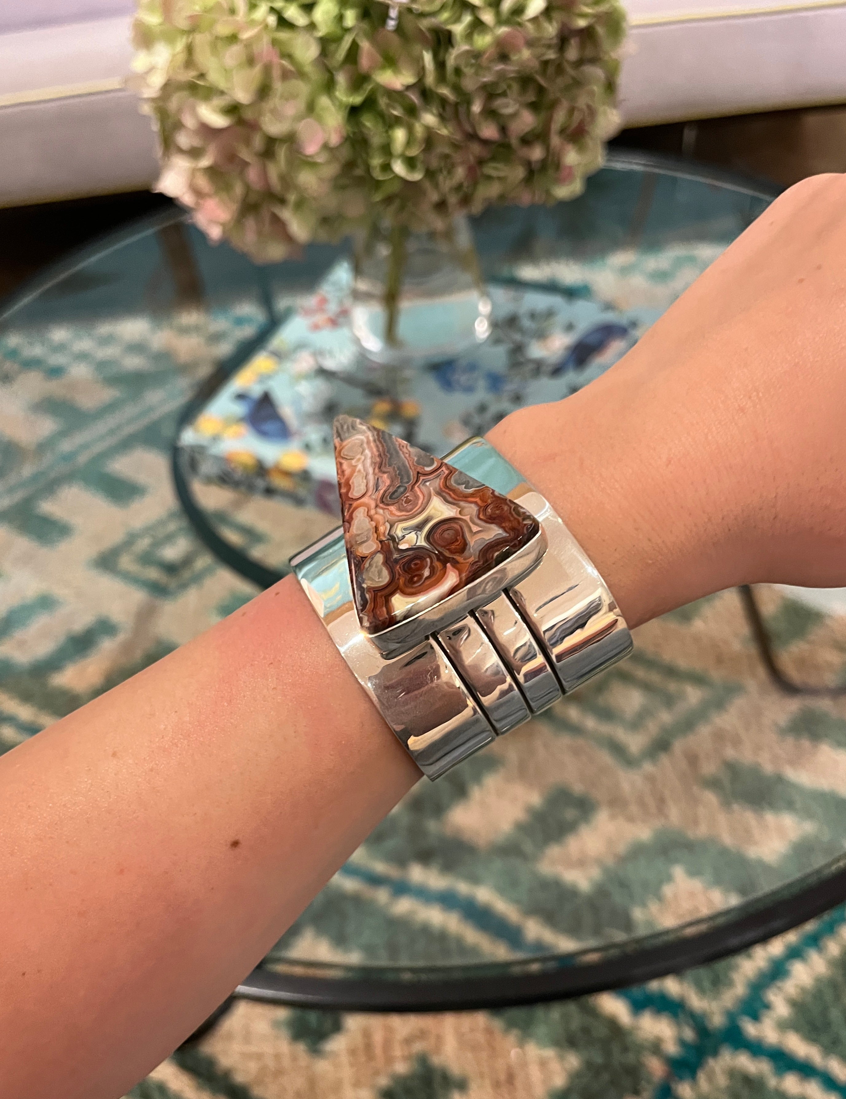 JODY CANDIRAN | CHANNEL ETCHED STERLING CUFF WITH CRAZY LACE AGATE