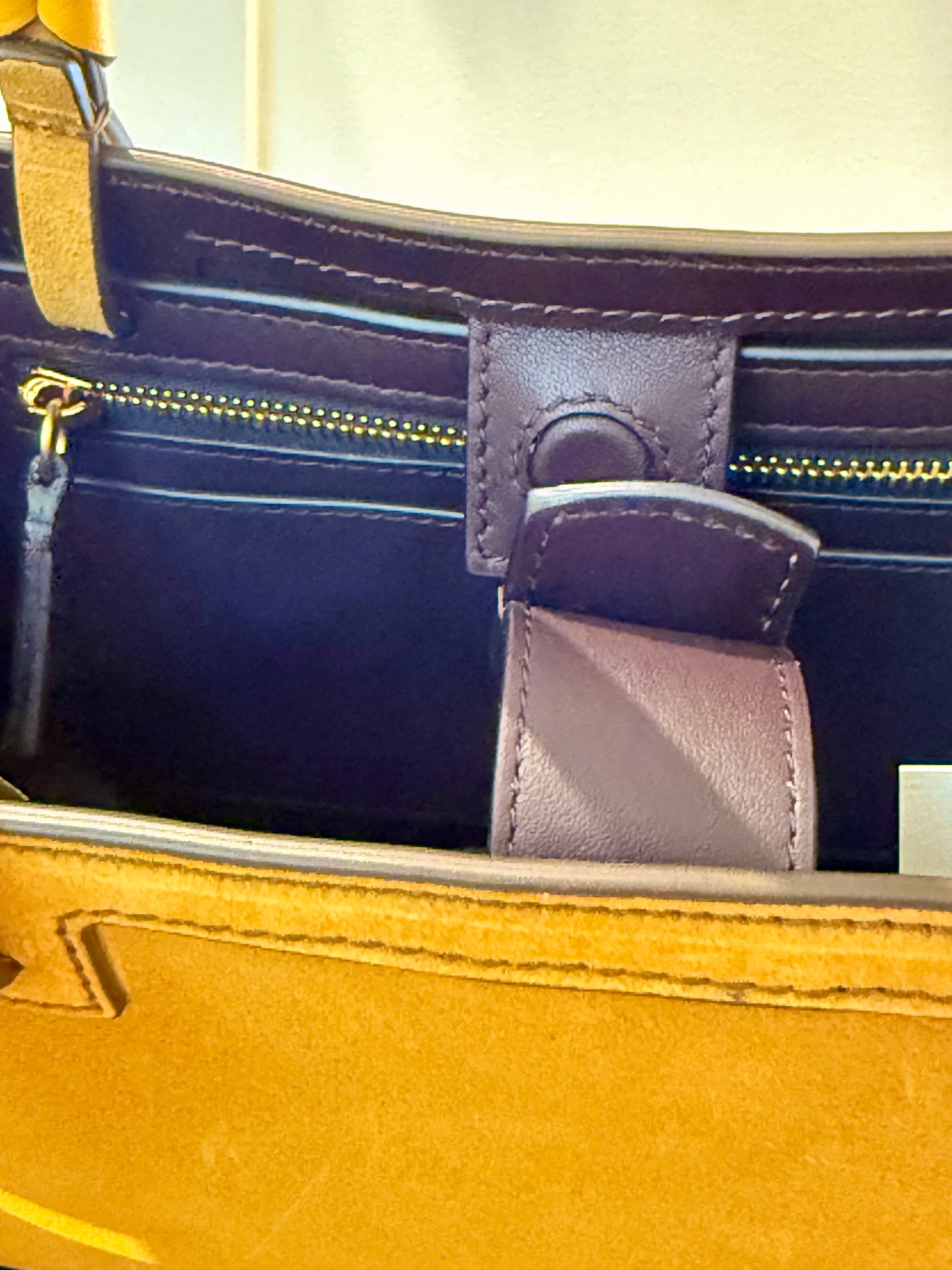 METIER | SUEDE CALA 21 HANDBAG