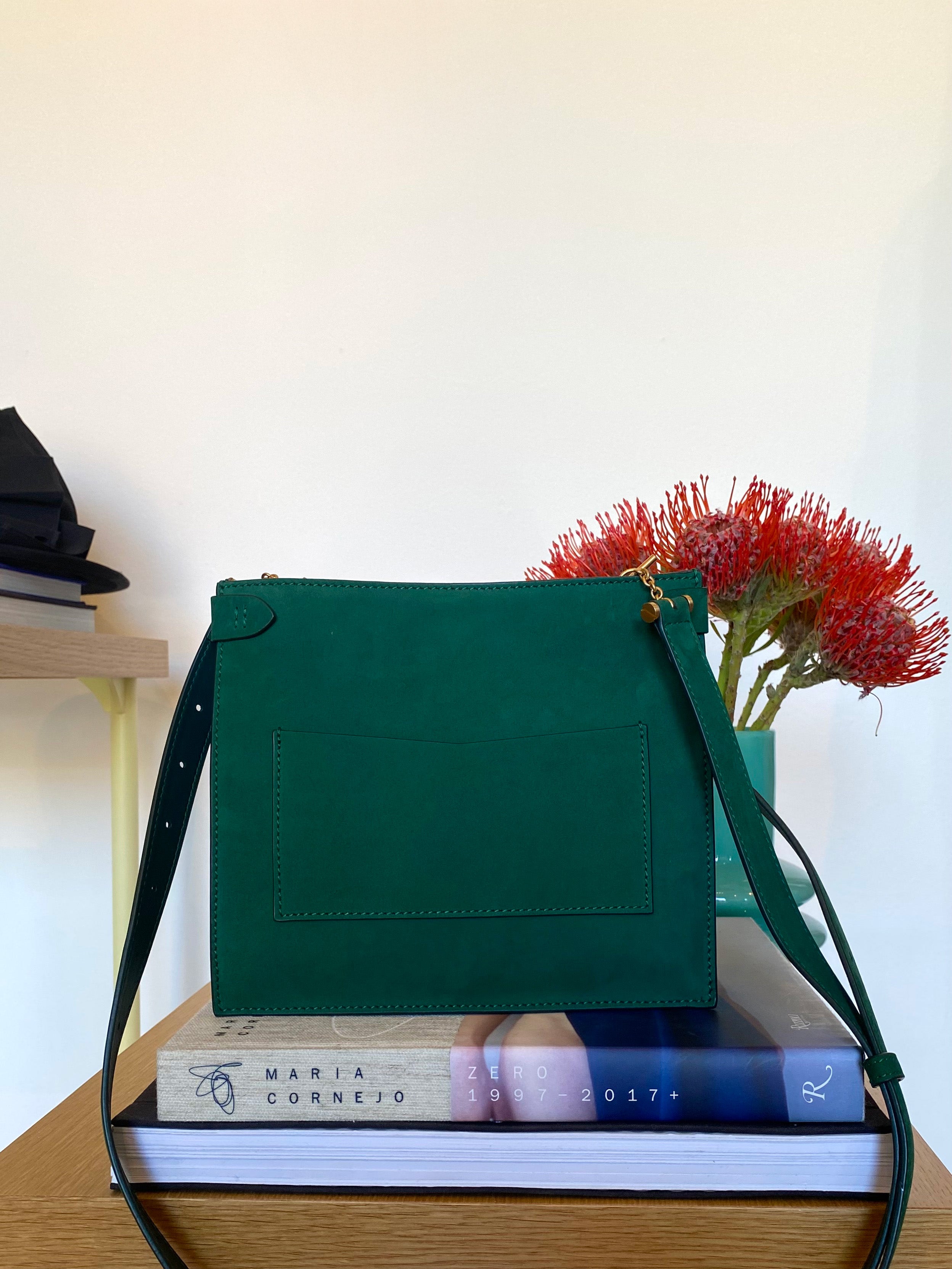 METIER | NUBUCK STOWAWAY CROSSBODY
