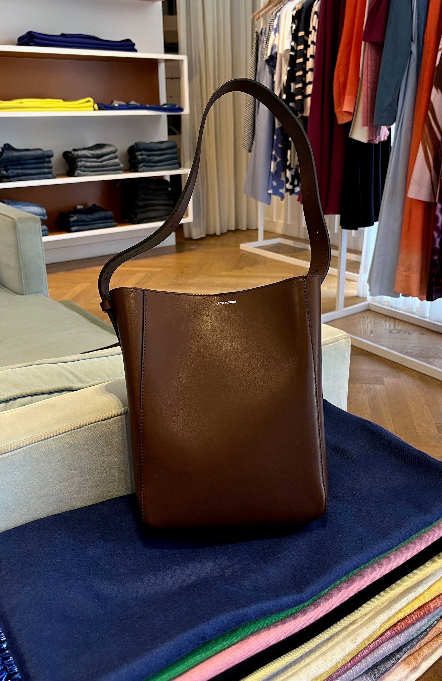 LUTZ MORRIS | LEATHER PARKER SOFT MED SHOULDER BAG