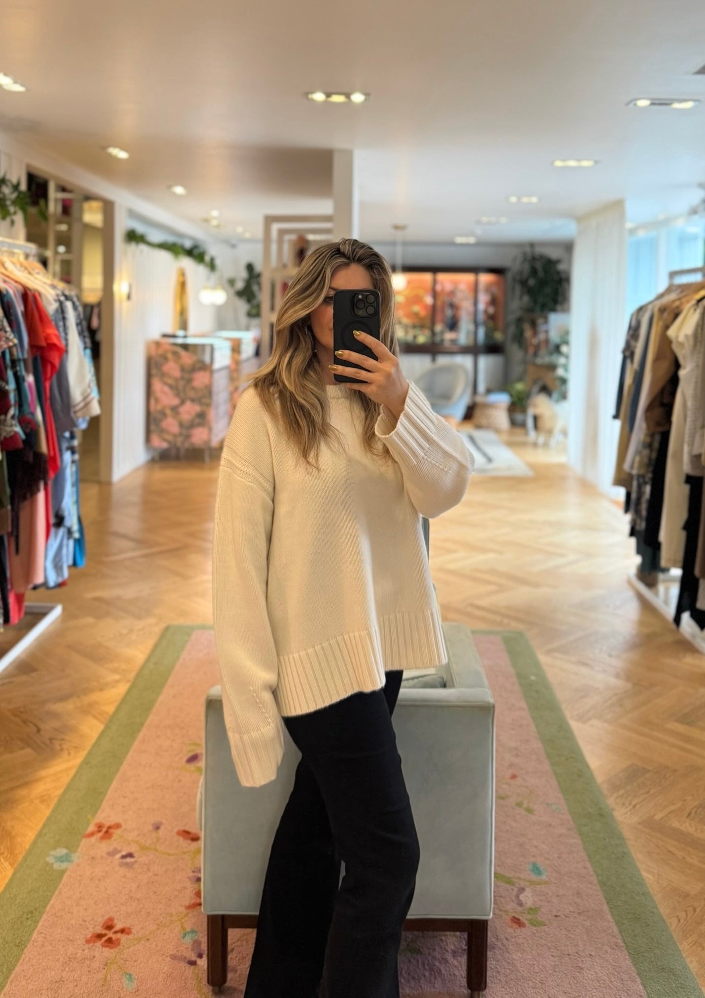 GUEST IN RESIDENCE | COZY CREW