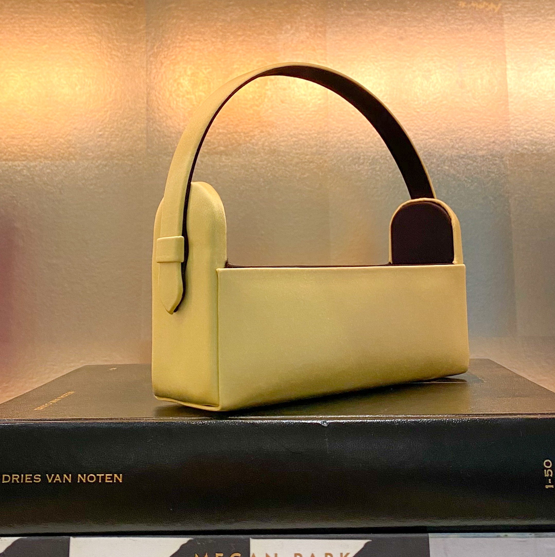 BIENEN DAVIS | SATIN REGINE CASE