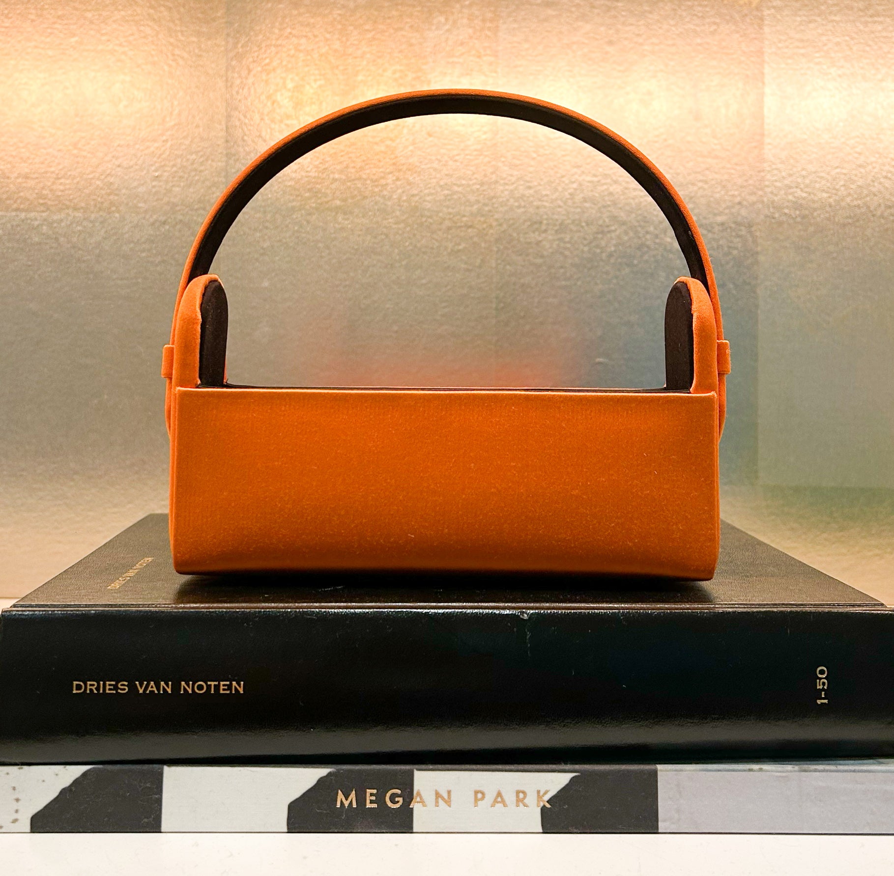 BIENEN DAVIS | TENGELO SATIN REGINE CASE