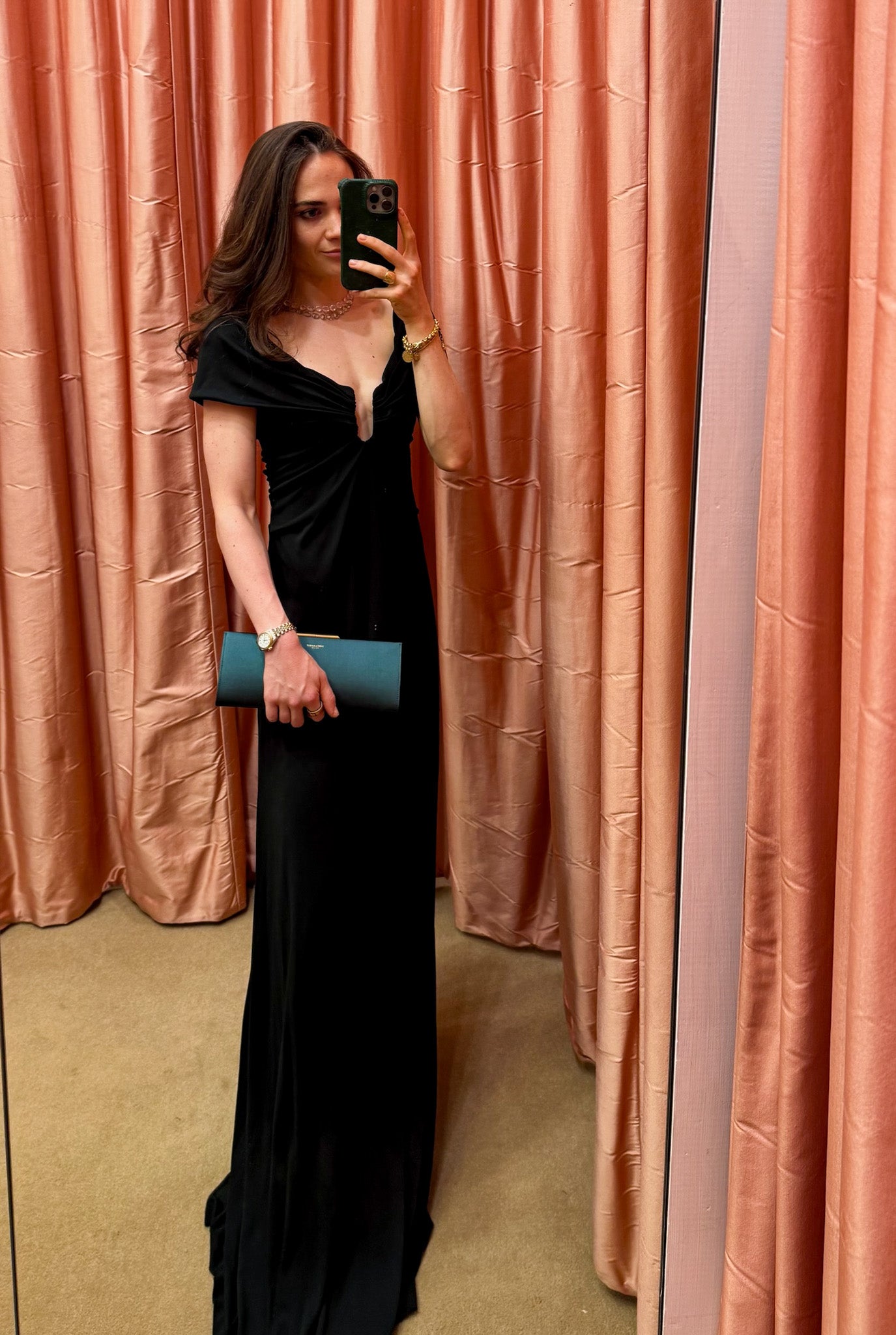 CAROLINA HERRERA | OFF THE SHOULDER GOWN