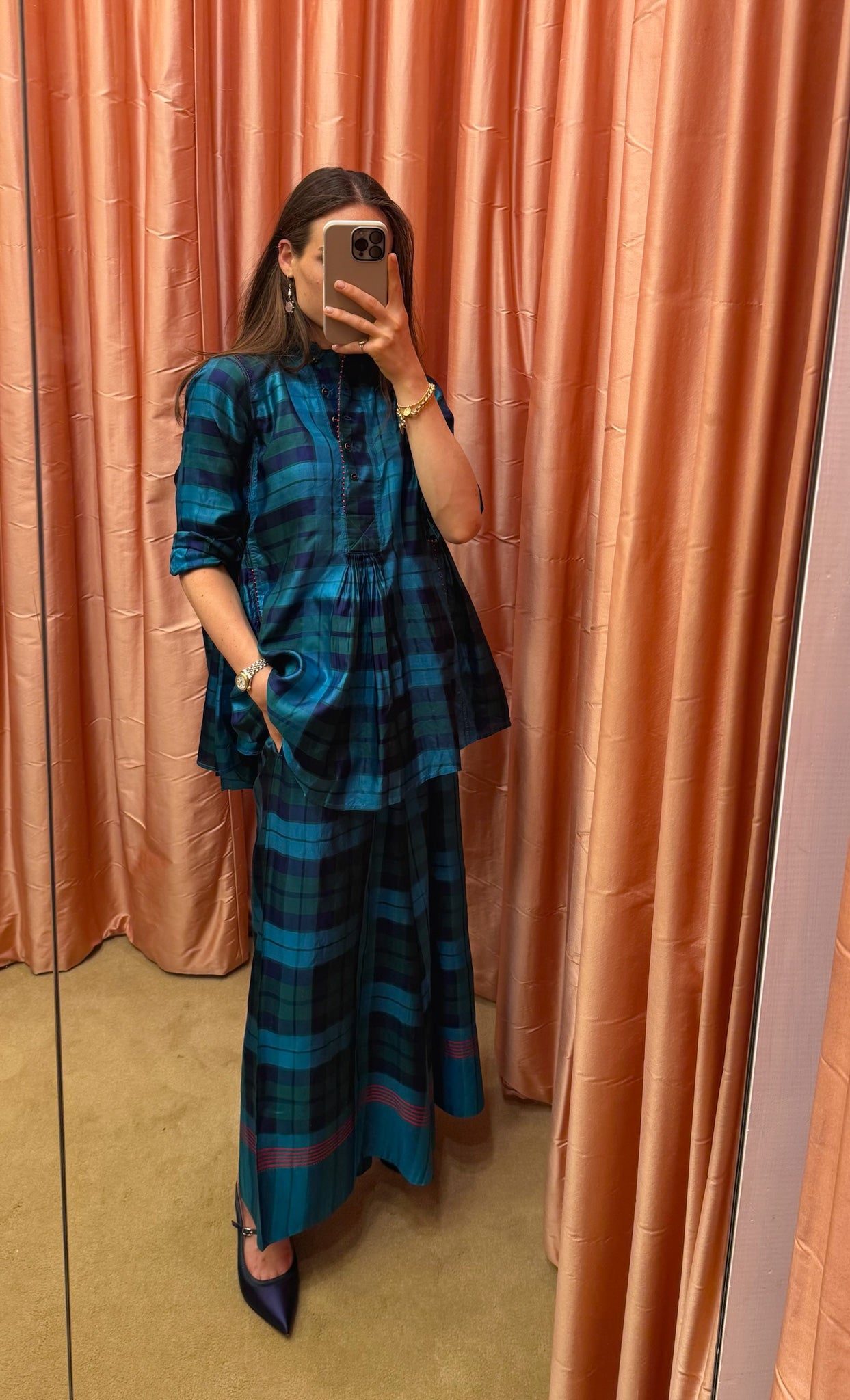 PERO | LONG SLEEVE SILK PLAID BUTTON DOWN SHIRT