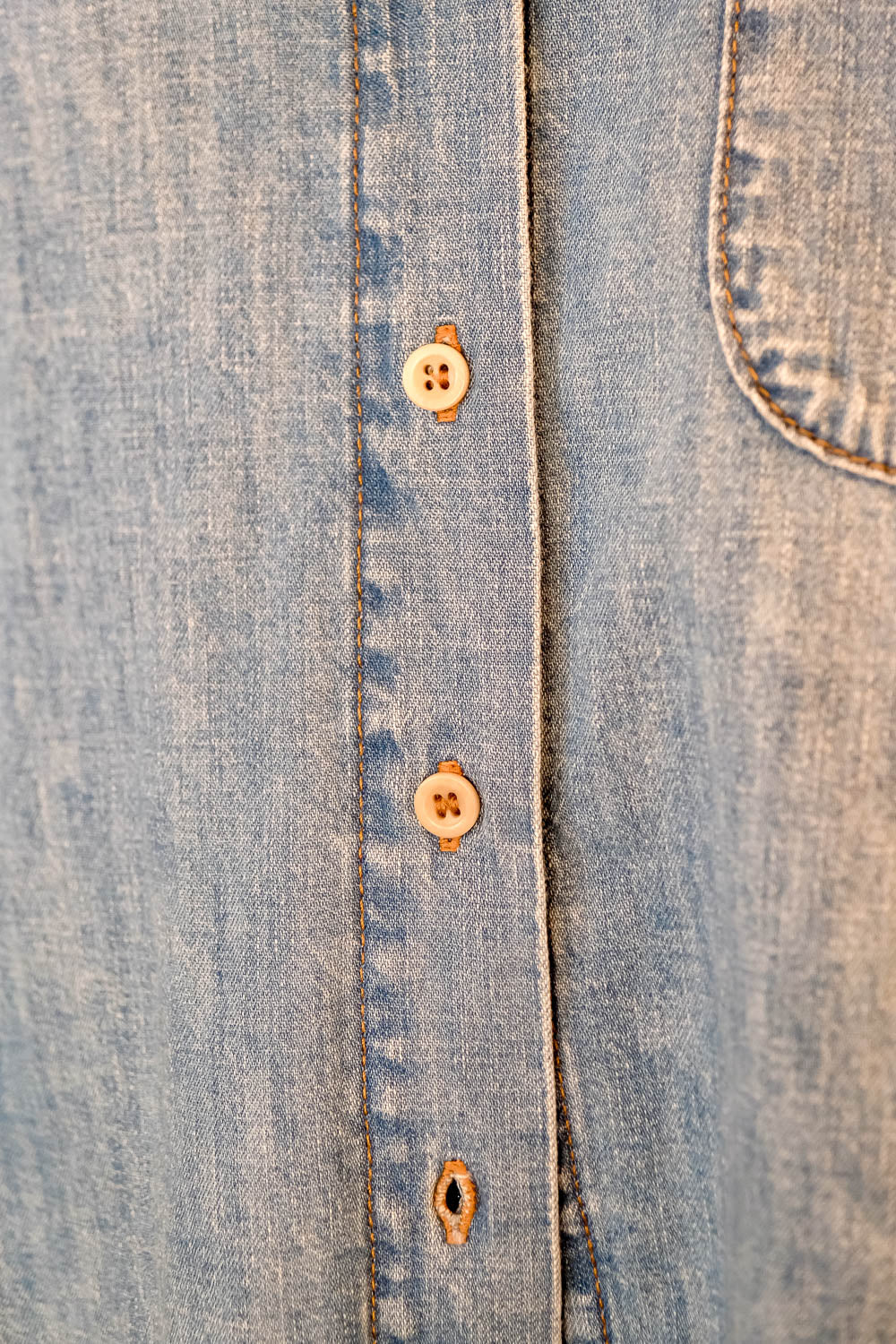 JAMIE HALLER | ESSENTIAL SHIRT | WOMEN'S LUXURY DESIGNER CLOTHING, SHOES, HANDBAGS & JEWELRY | CAPITOL CHARLOTTE, NC & BRENTWOOD, CA