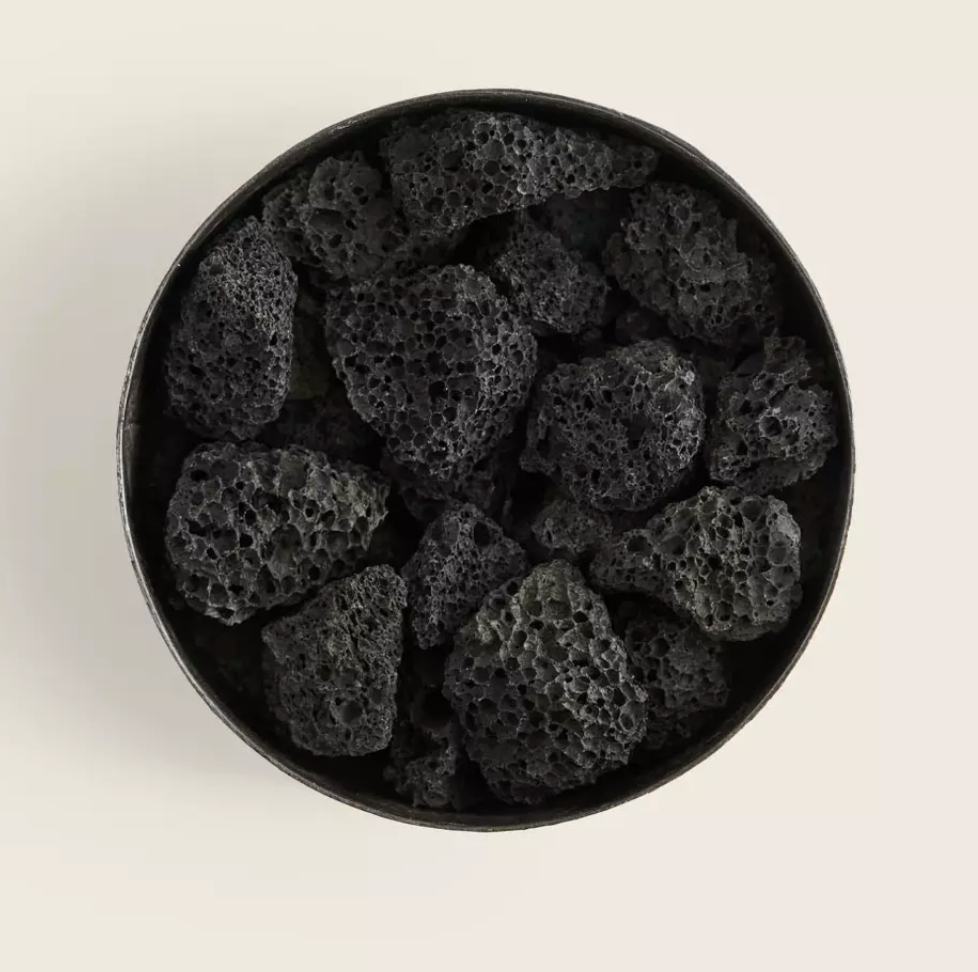 MAD ET LEN | LAVA PETITE CRYSTALS | Potpourri | Black Iron, Vegetal Amber, Perfume | Height 8 cm, Diameter 12 cm |
Handmade in France