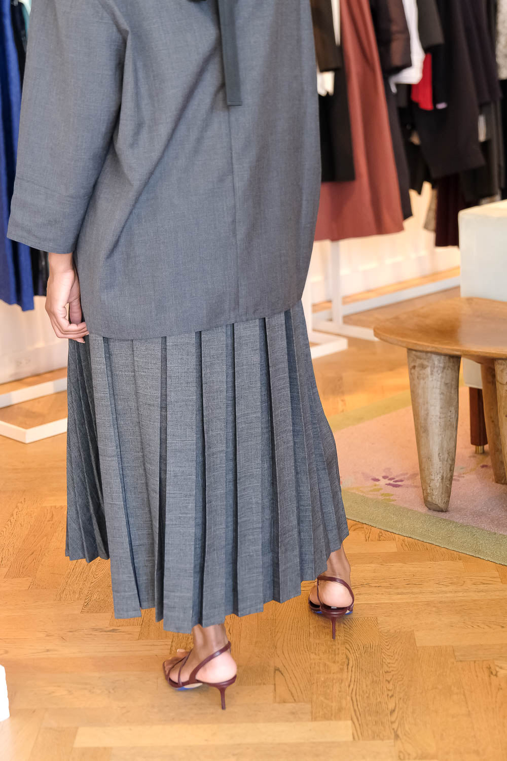 PLAN C | PLEATED MIDI SKIRT | WOMEN'S LUXURY DESIGNER CLOTHING, SHOES, HANDBAGS & JEWELRY | CAPITOL CHARLOTTE, NC & BRENTWOOD, CA