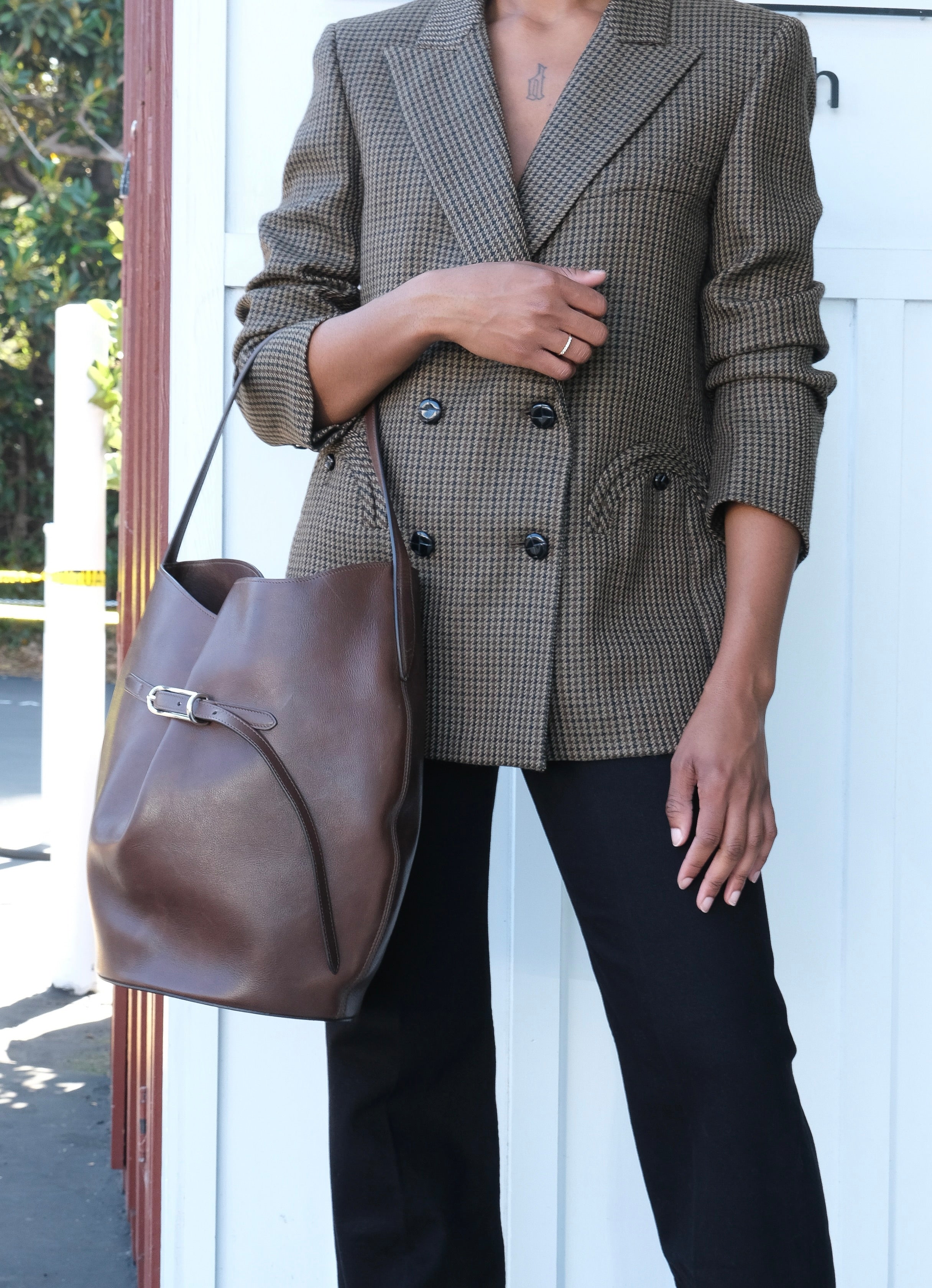 LIFFNER | BELTED BUCKET BAG