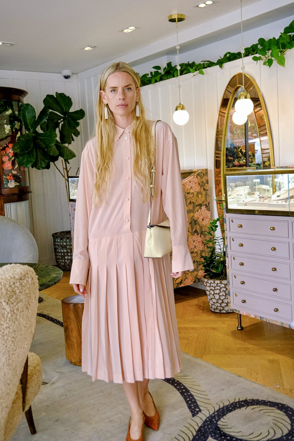 toteme dress Cady dress Fits true pink_nude Color:Chamapgne ASOS Design - Suit