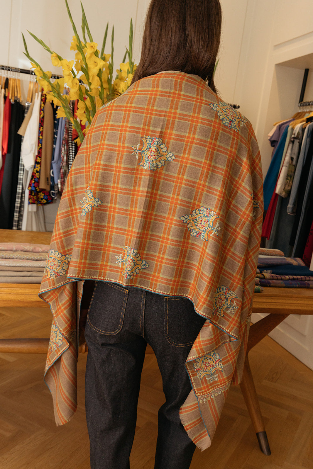 YASER | CHECK MOTIF SHAWL 1 | WOMEN'S LUXURY DESIGNER CLOTHING, SHOES, HANDBAGS & JEWELRY | CAPITOL CHARLOTTE, NC & BRENTWOOD, CA