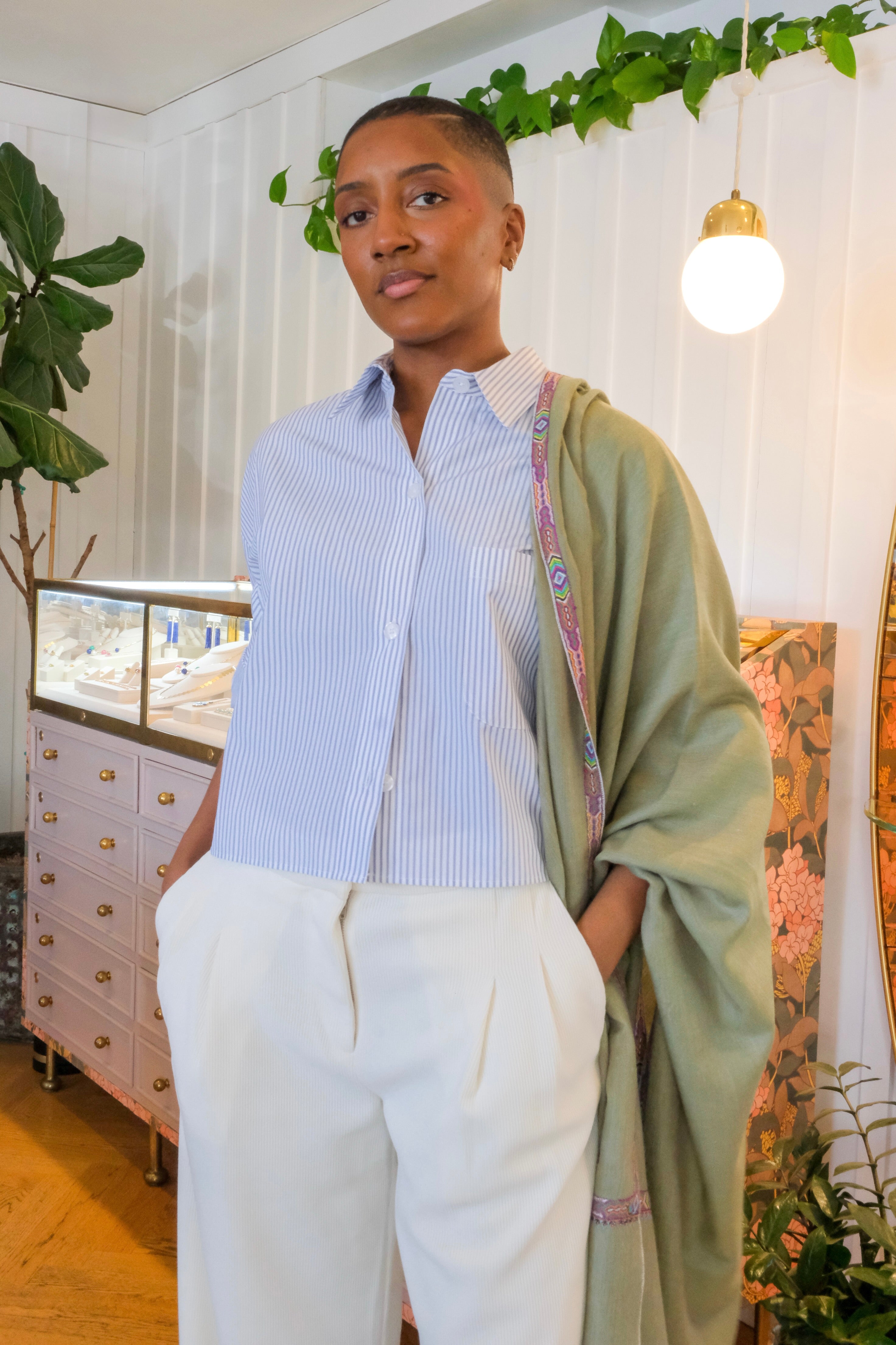 YASER SHAW | GEOMETRIC SLIM EDGE SHAWL | WOMEN'S LUXURY DESIGNER CLOTHING, SHOES, HANDBAGS & JEWELRY | CAPITOL CHARLOTTE, NC & BRENTWOOD, CA