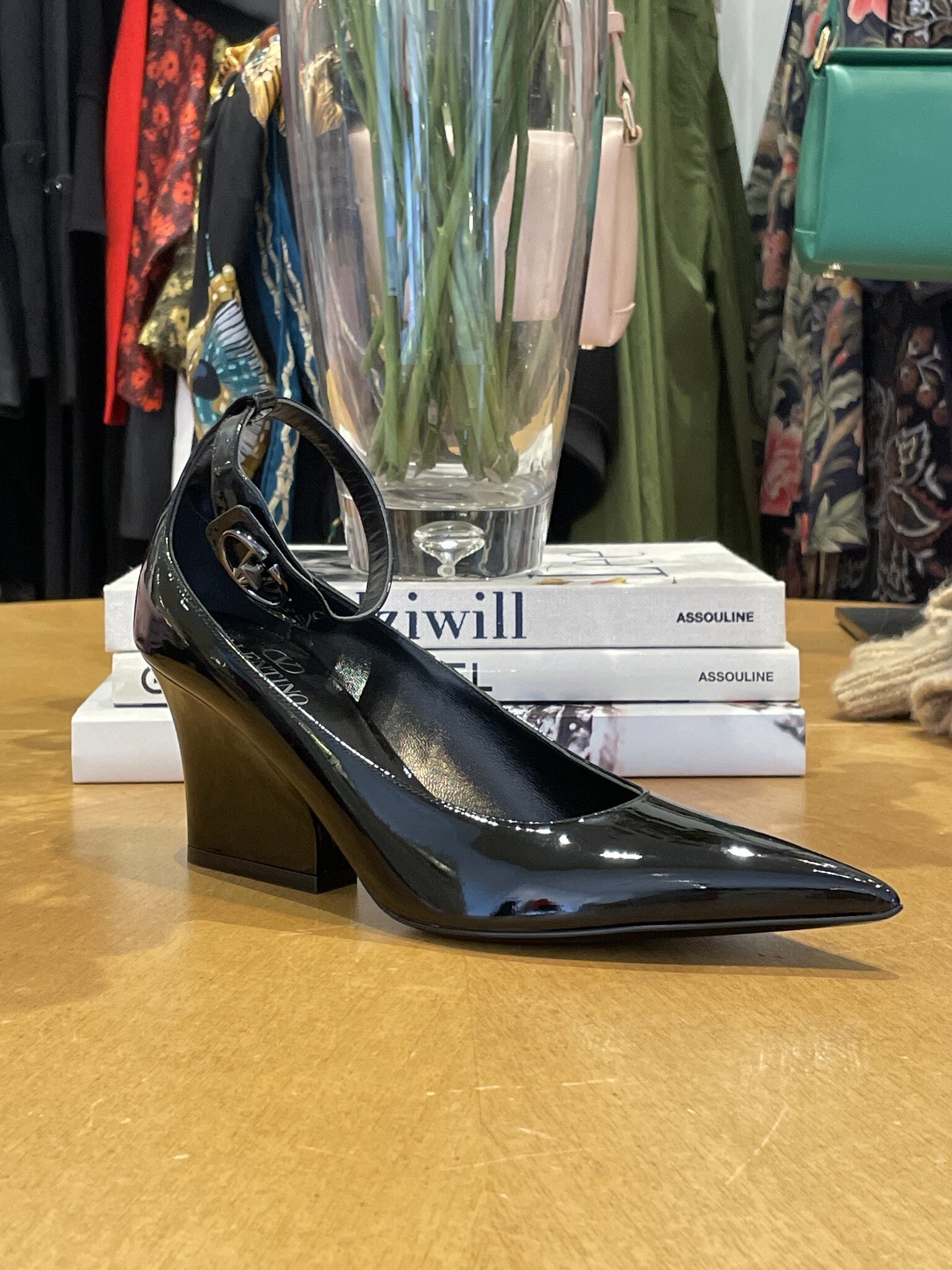 VALENTINO | PATENT BLOCK HEEL