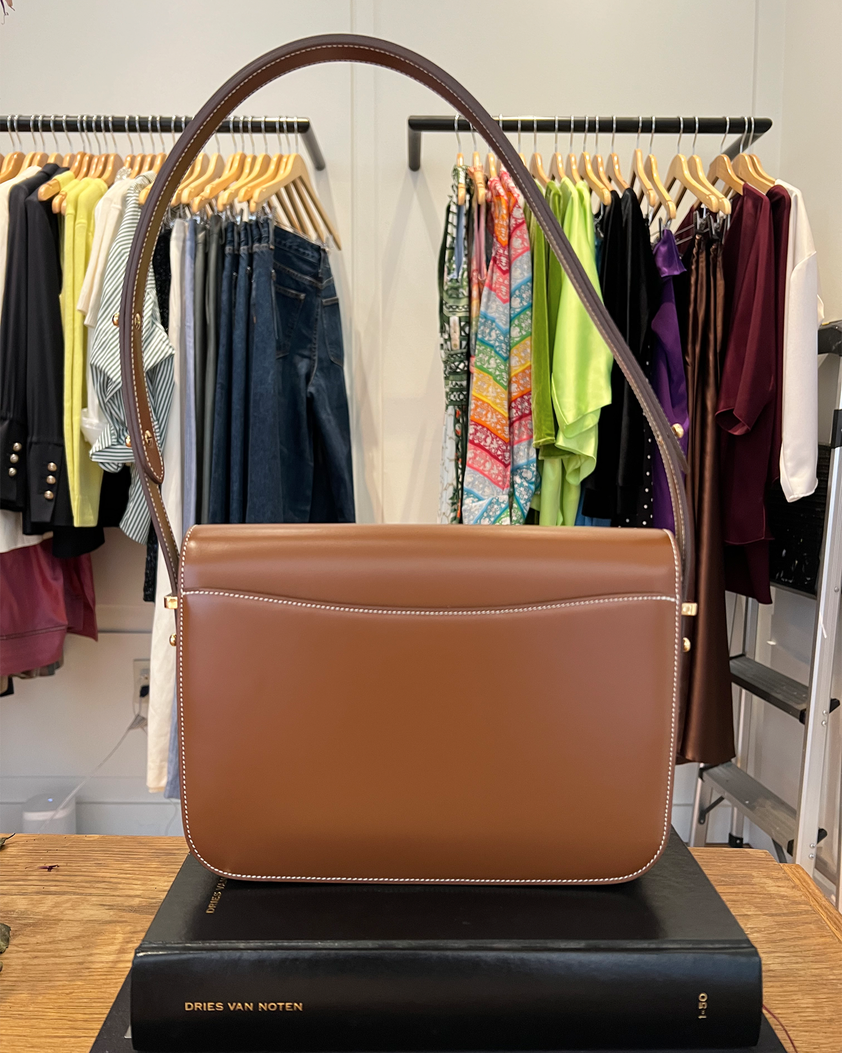 LEATHER ROMY CROSSBODY BAG
