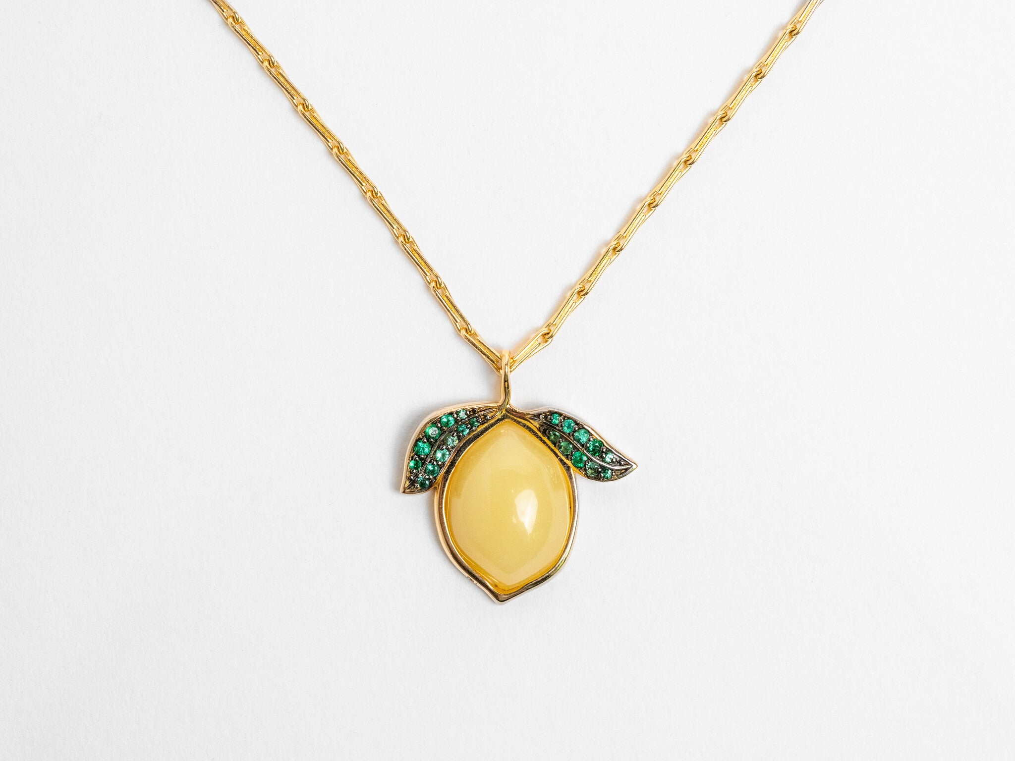 LEMON PENDANT NECKLACE