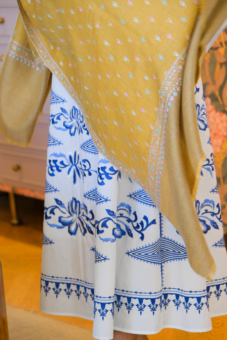 YASER SHAW | SOLID MINI FLOWER SHAWL | WOMEN'S LUXURY DESIGNER CLOTHING, SHOES, HANDBAGS & JEWELRY | CAPITOL CHARLOTTE, NC & BRENTWOOD, CA