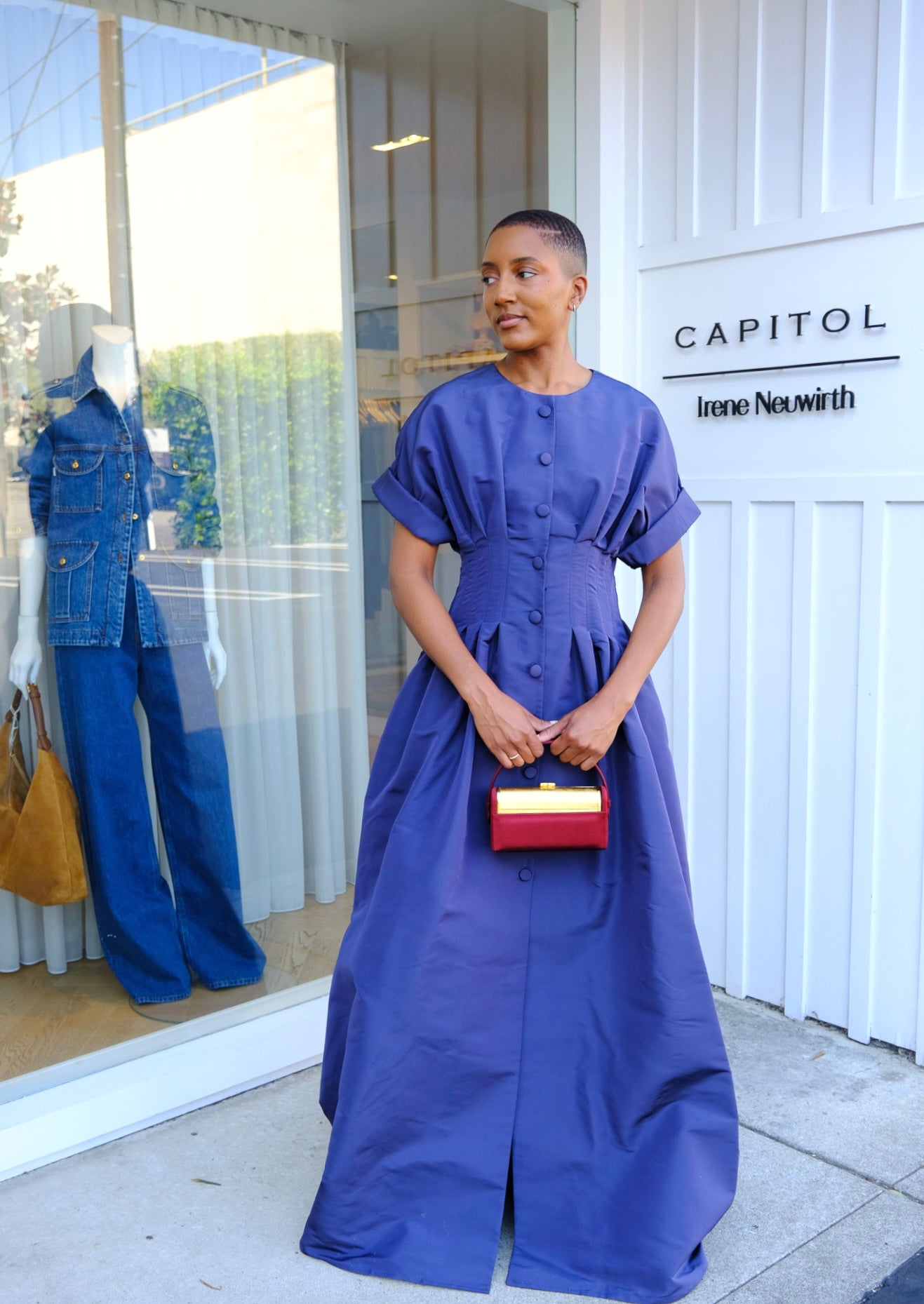 CAROLINA HERRERA | BUTTON FRONT GOWN