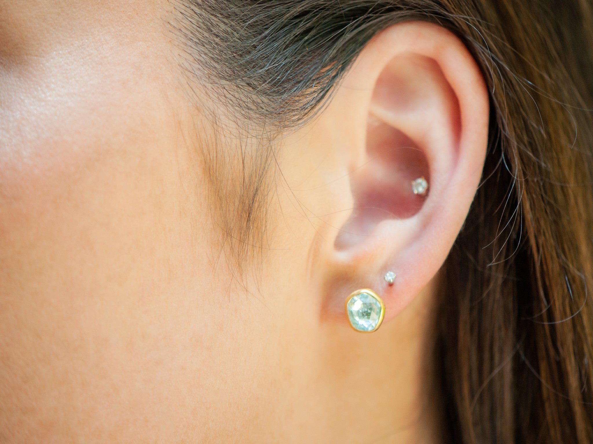 AQUAMARINE STUD EARRINGS