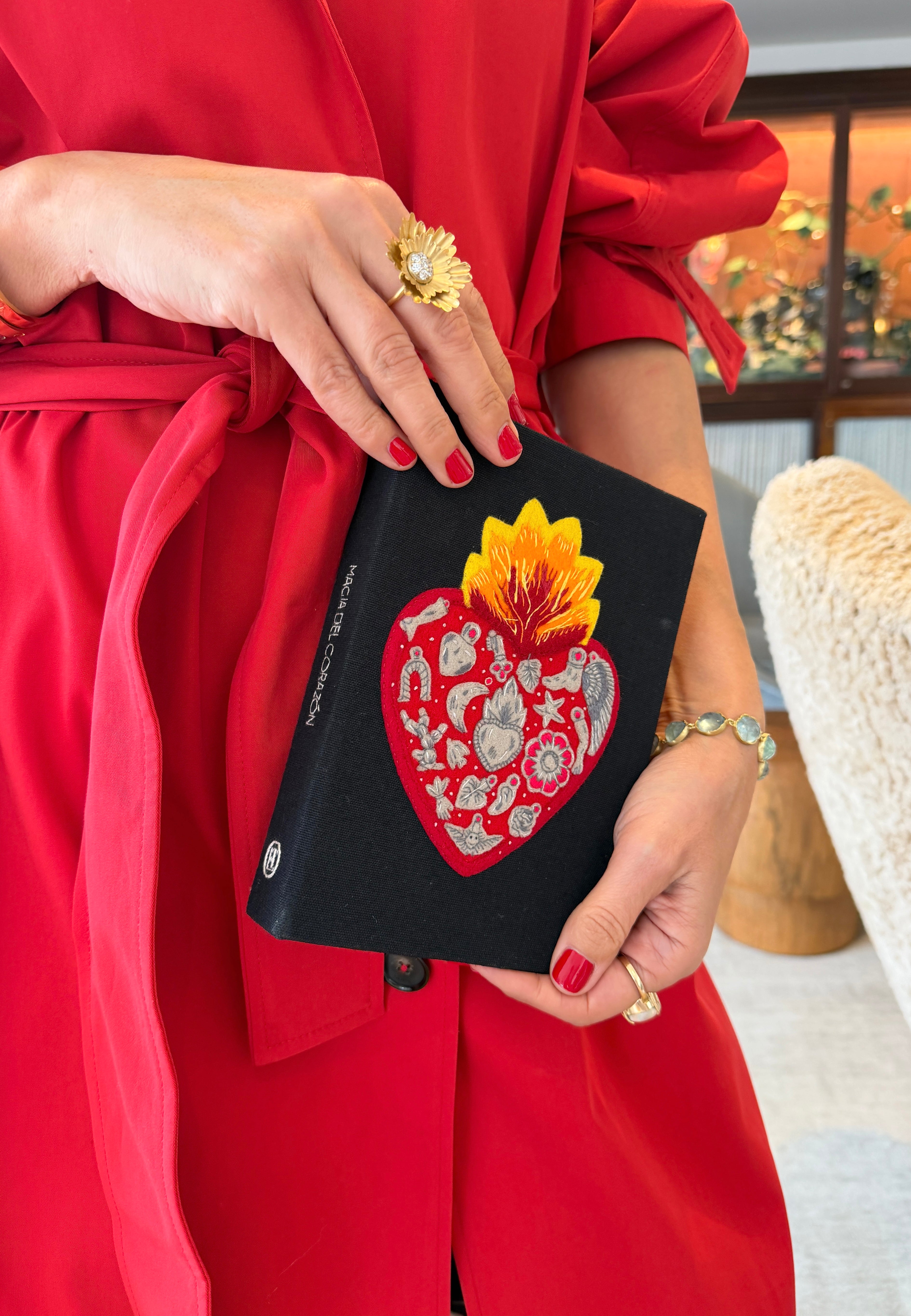 OLYMPIA LE-TAN | MAGIA DEL CORAZÓN CLUTCH | CAPITOL CHARLOTTE, NC