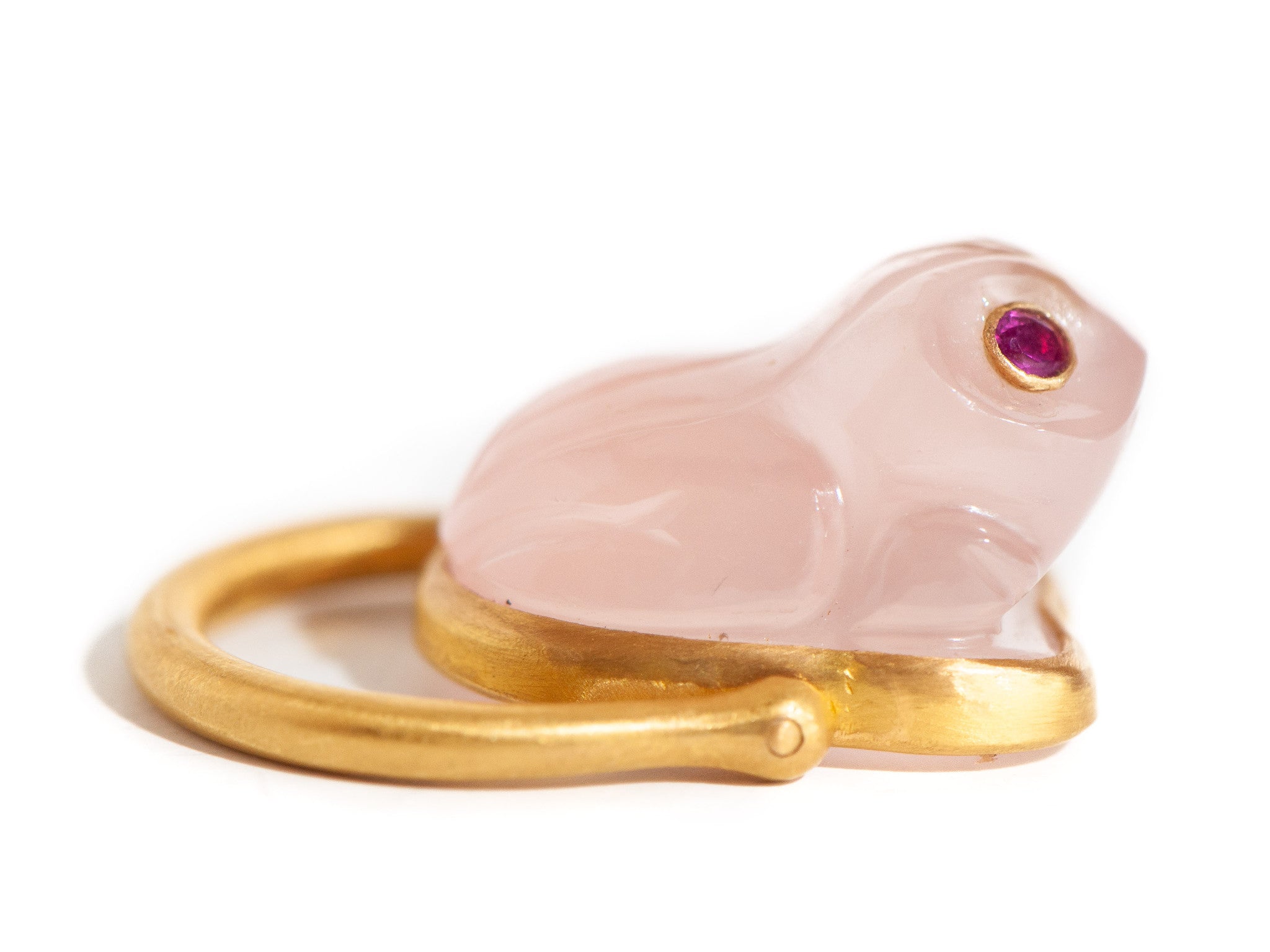 ROSE QUARTZ FROG RING WITH RUBY EYES