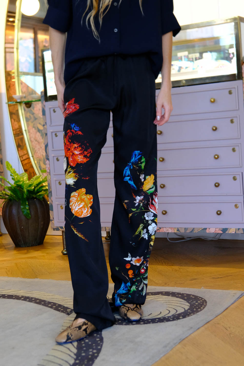 DRIES VAN NOTEN | PRINTED PACHAS DRAWSTRING PANT | WOMEN'S LUXURY DESIGNER CLOTHING, SHOES, HANDBAGS & JEWELRY | CAPITOL CHARLOTTE, NC & BRENTWOOD, CA