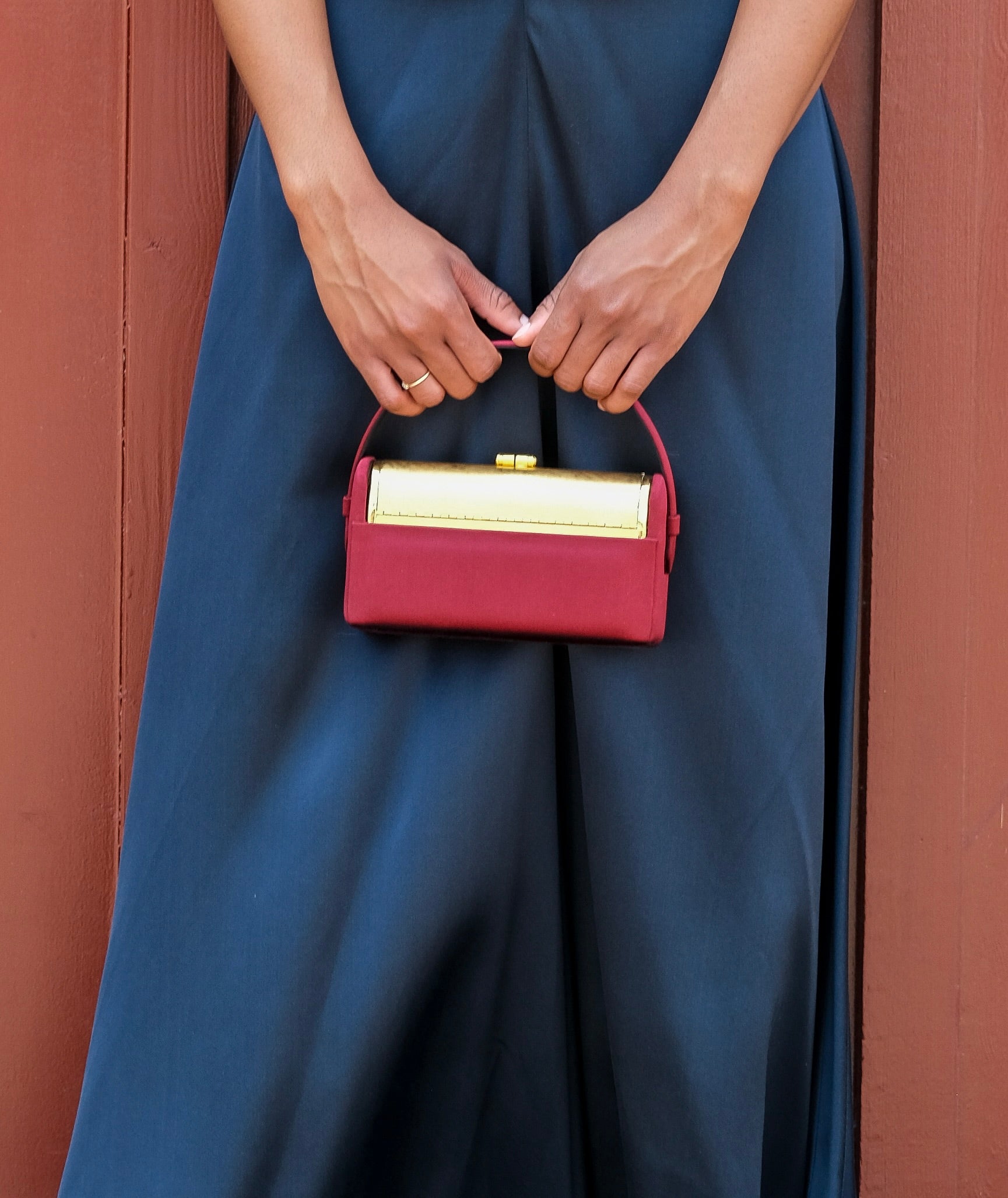BIENEN DAVIS | SATIN REGINE CASE