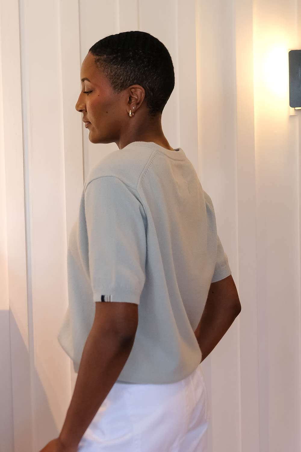 EXTREME CASHMERE | MARTINA VNECK SWEATER | WOMEN'S LUXURY DESIGNER CLOTHING, SHOES, HANDBAGS & JEWELRY | CAPITOL CHARLOTTE, NC & BRENTWOOD, CA