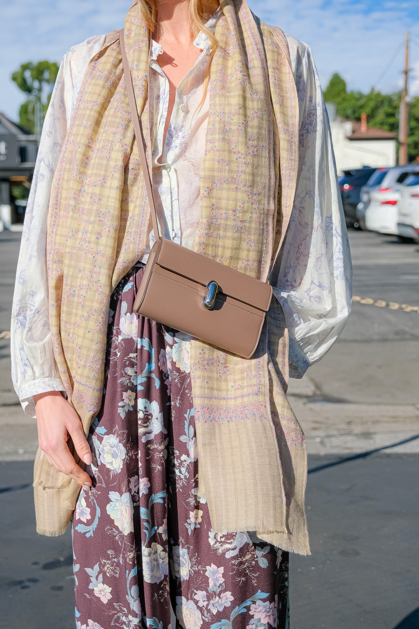 YASER | CHECK CRAWLING VINE SHAWL