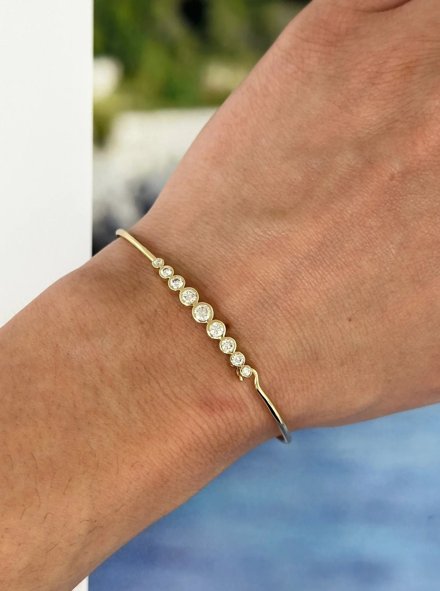 HENRI NÖEL | GRADUATED DIAMOND CUFF BANGLE