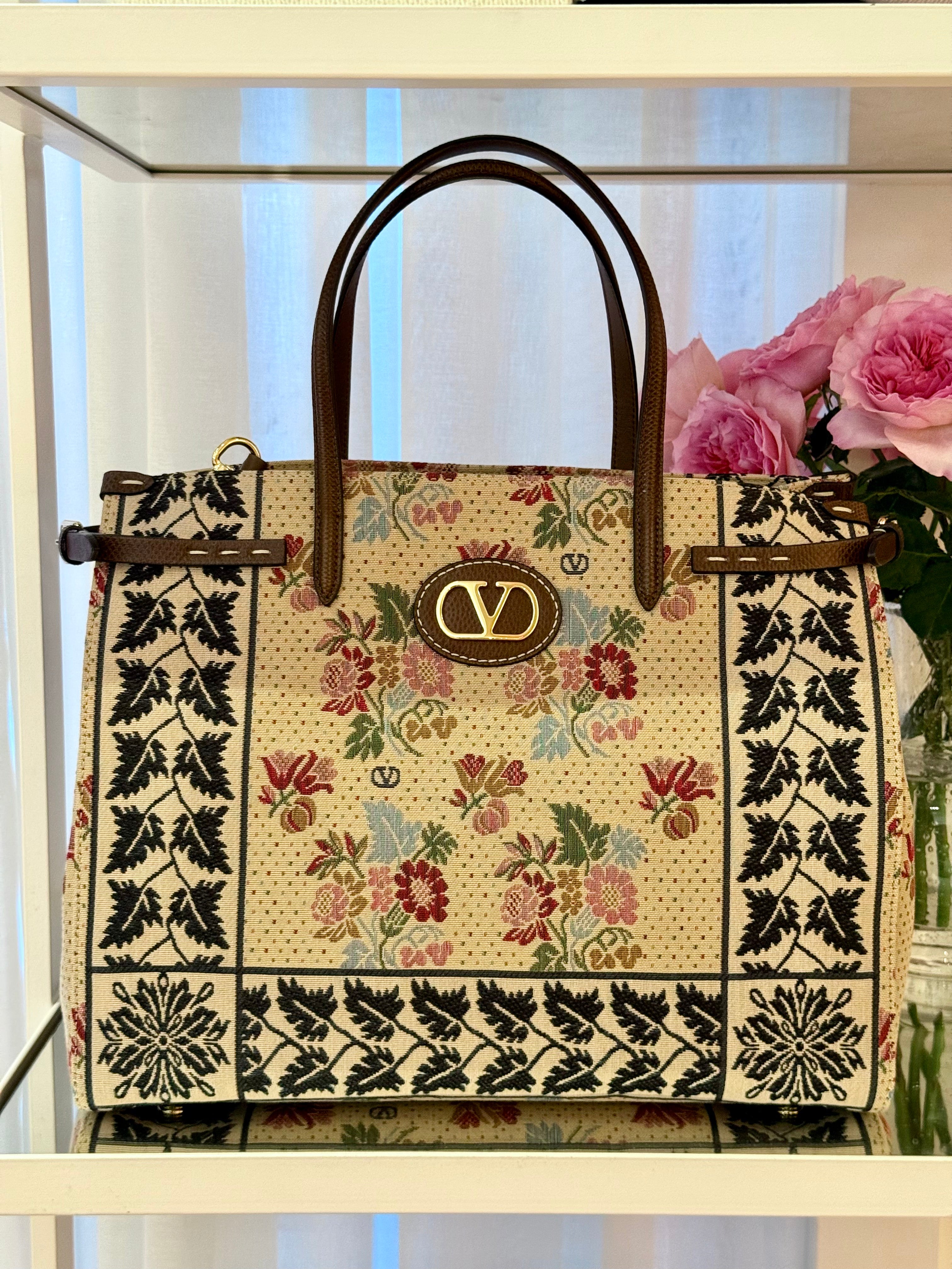 VALENTINO | ANTIBES MEDIUM SHOPPING BAG IN JACQUARD AND KARUNG FABRIC