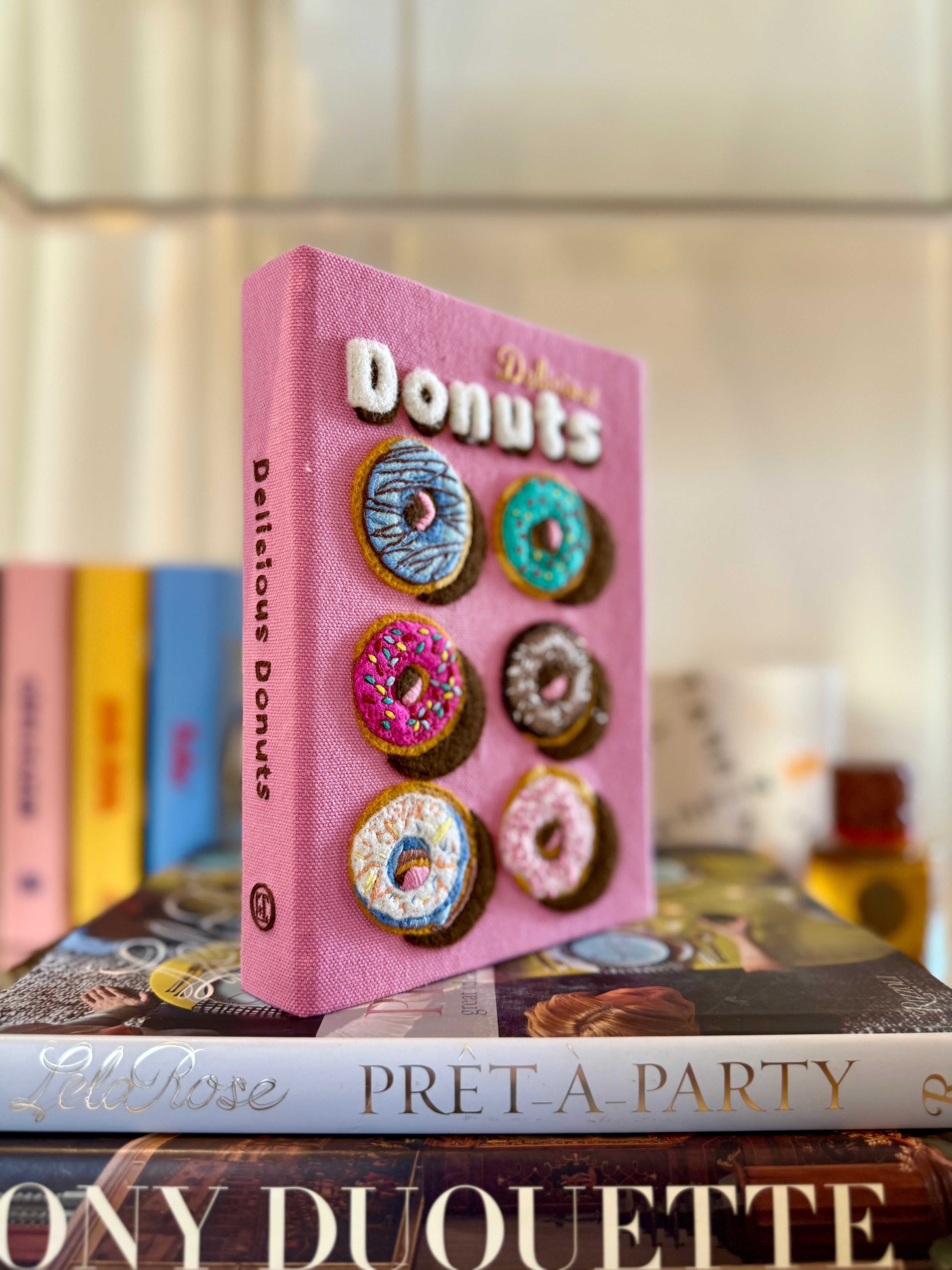 OLYMPIA LE TAN | DONUTS STRAPPED BOOK CLUTCH