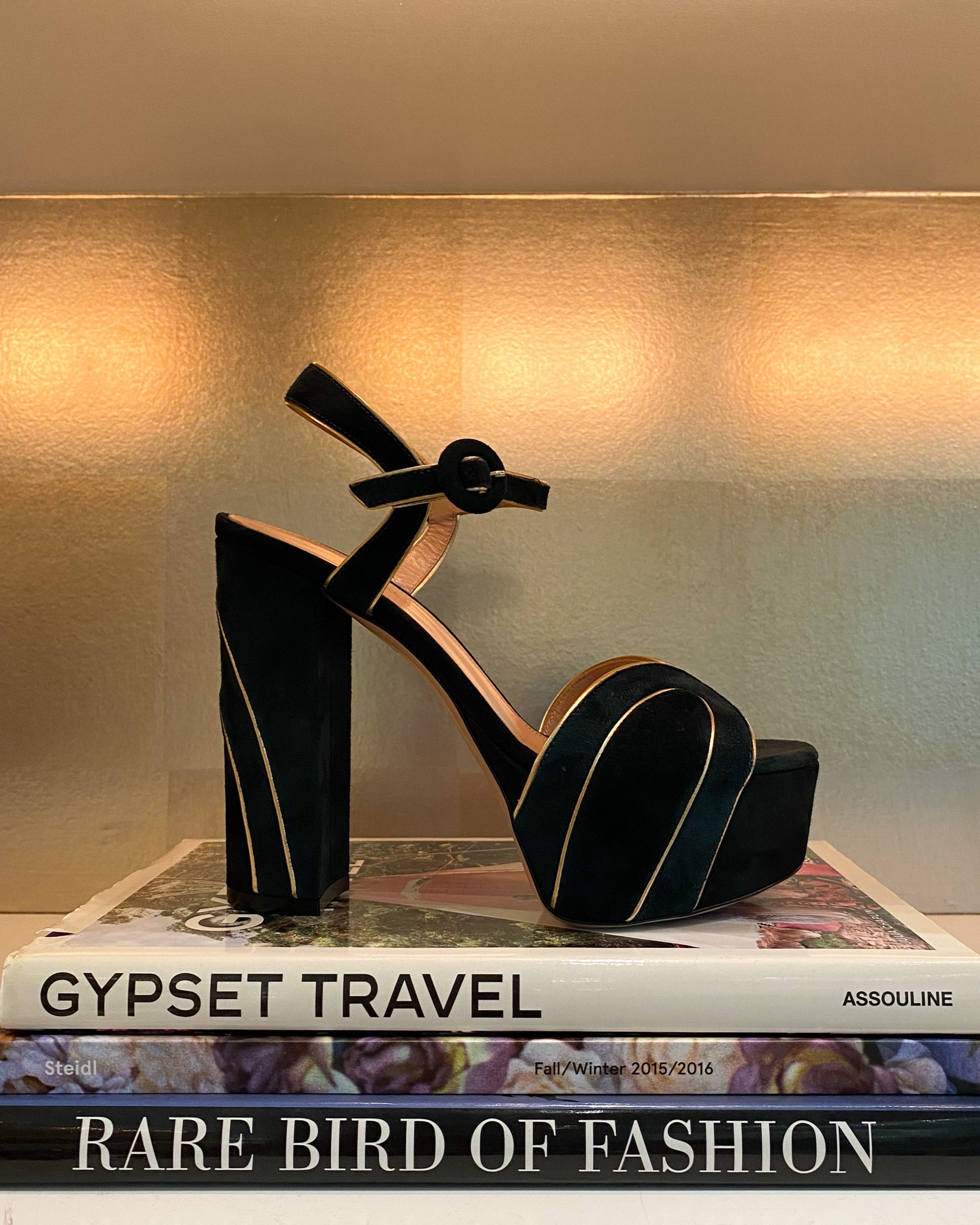GIANVITO ROSSI | SUEDE PLATFORM BLOCK HEEL