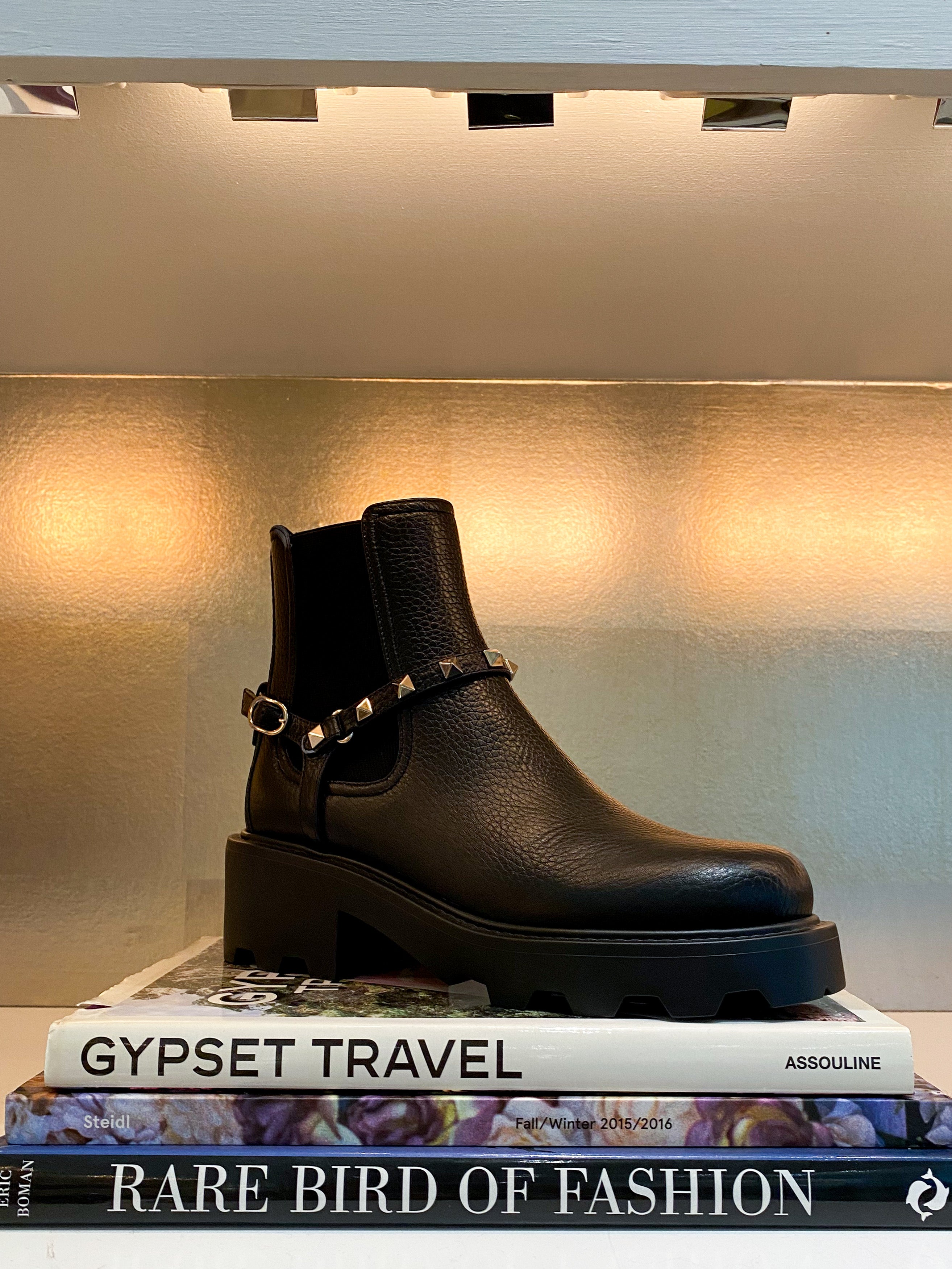 VALENTINO | LEATHER ROCKSTUD BOOT