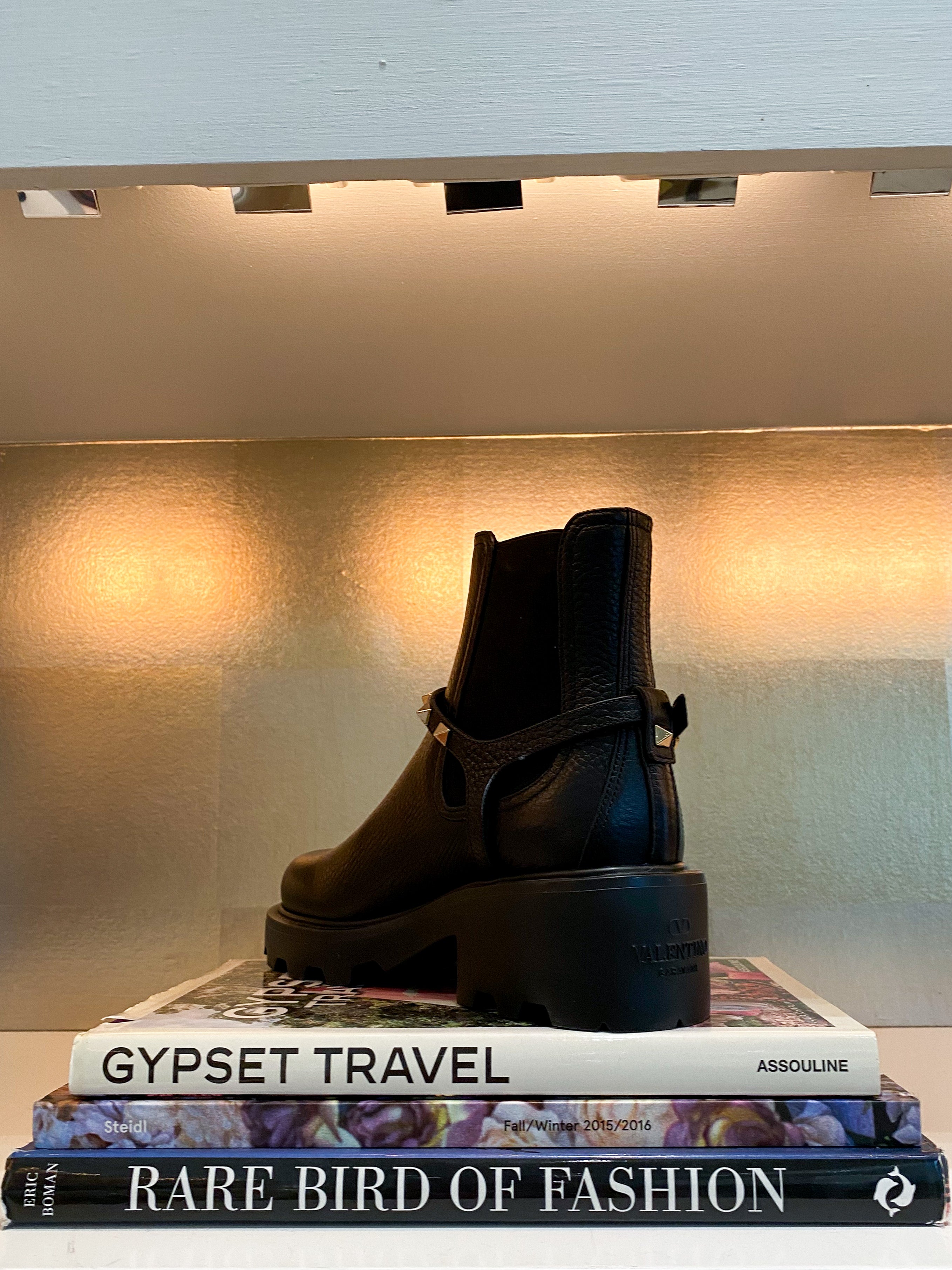 VALENTINO | LEATHER ROCKSTUD BOOT