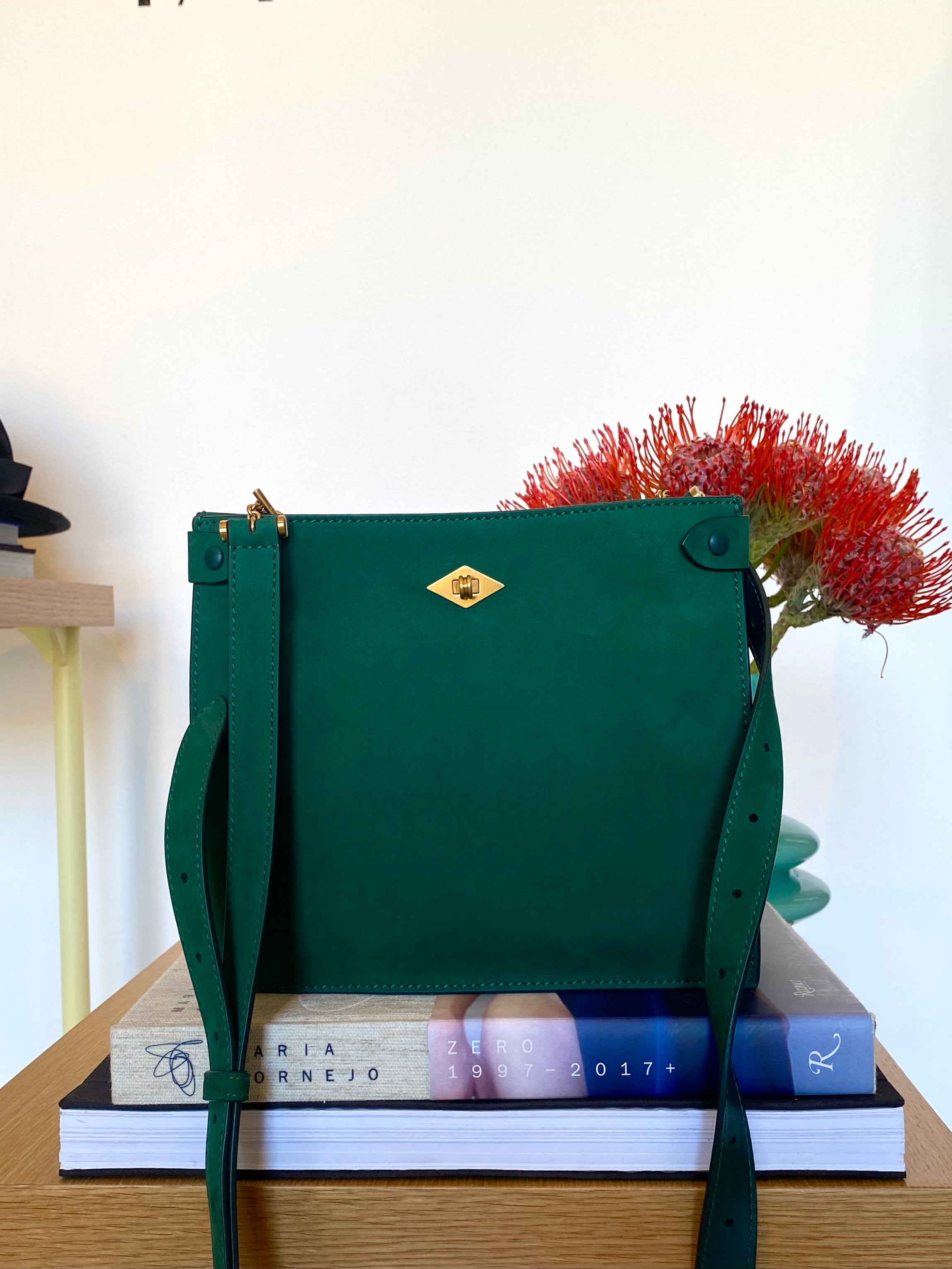 METIER | NUBUCK STOWAWAY CROSSBODY