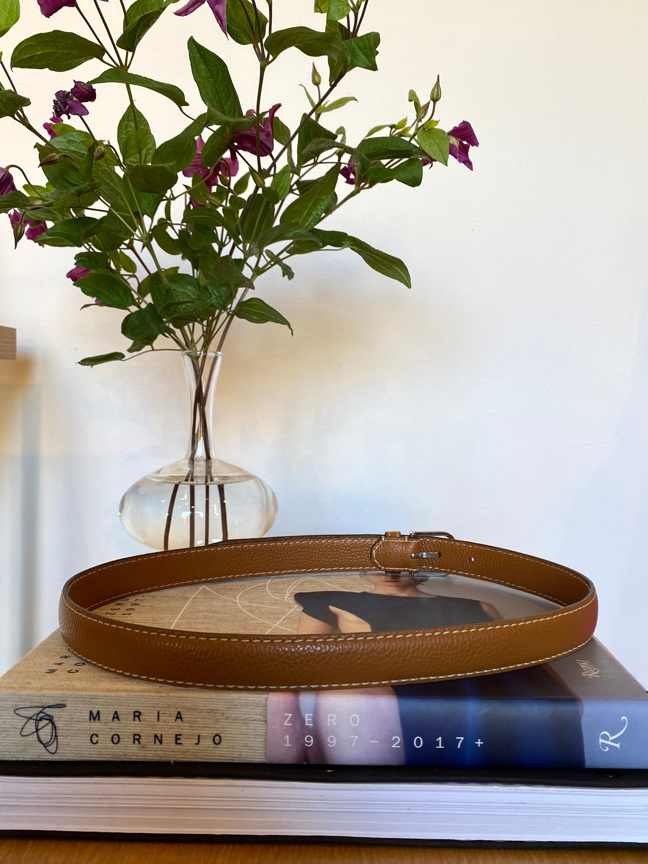 TOTEME | SLIM GRAINED LEATHER TROUSER BELT