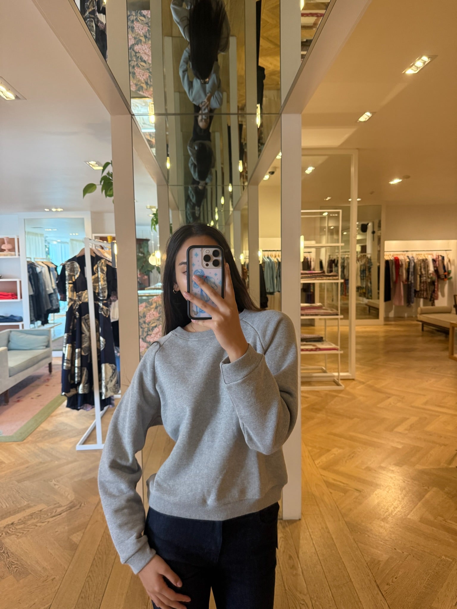 JAMIE HALLER | DAILY SWEATSHIRT
