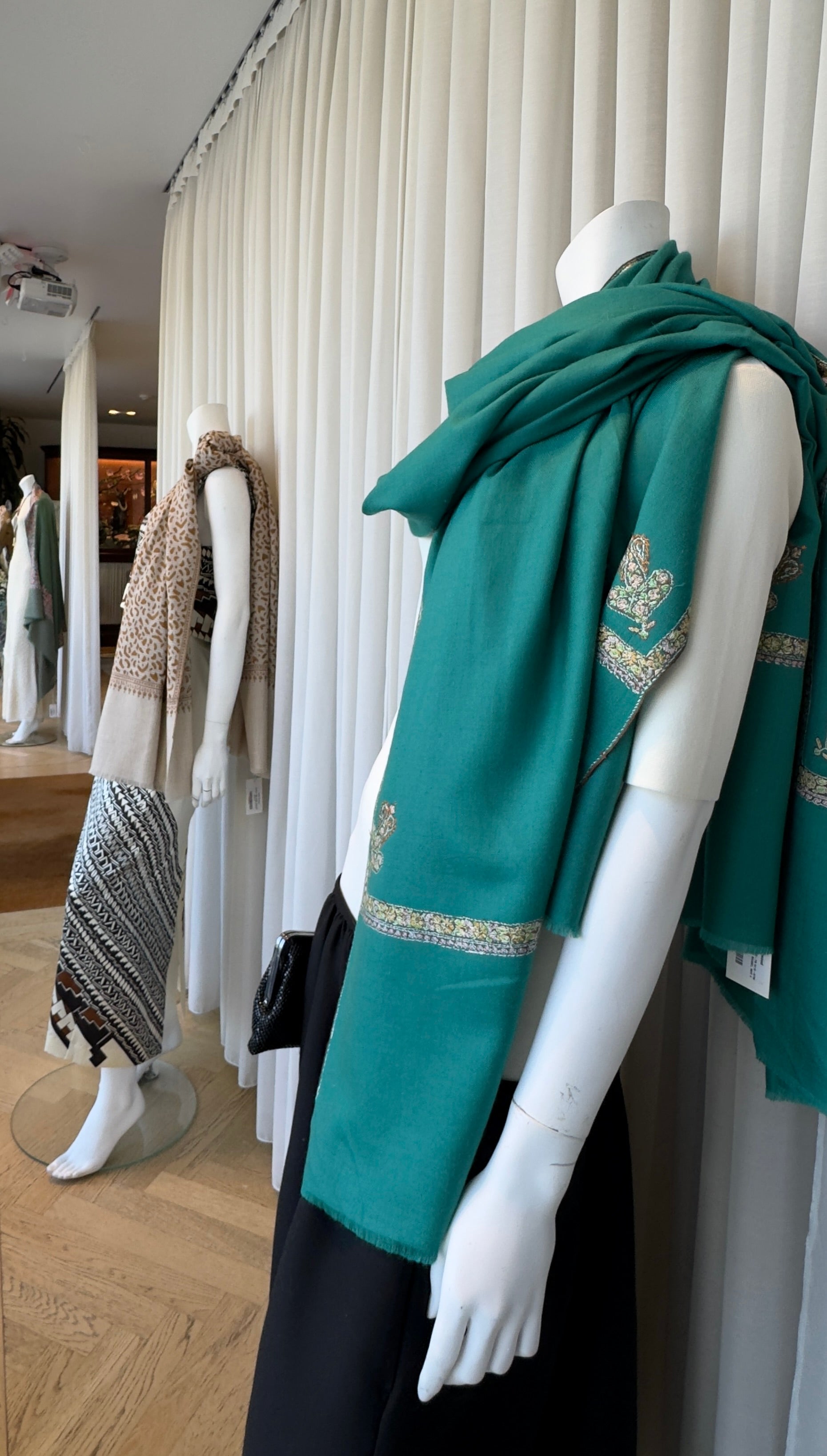 YASER | EMERALD SLIM EDGE SHAWL