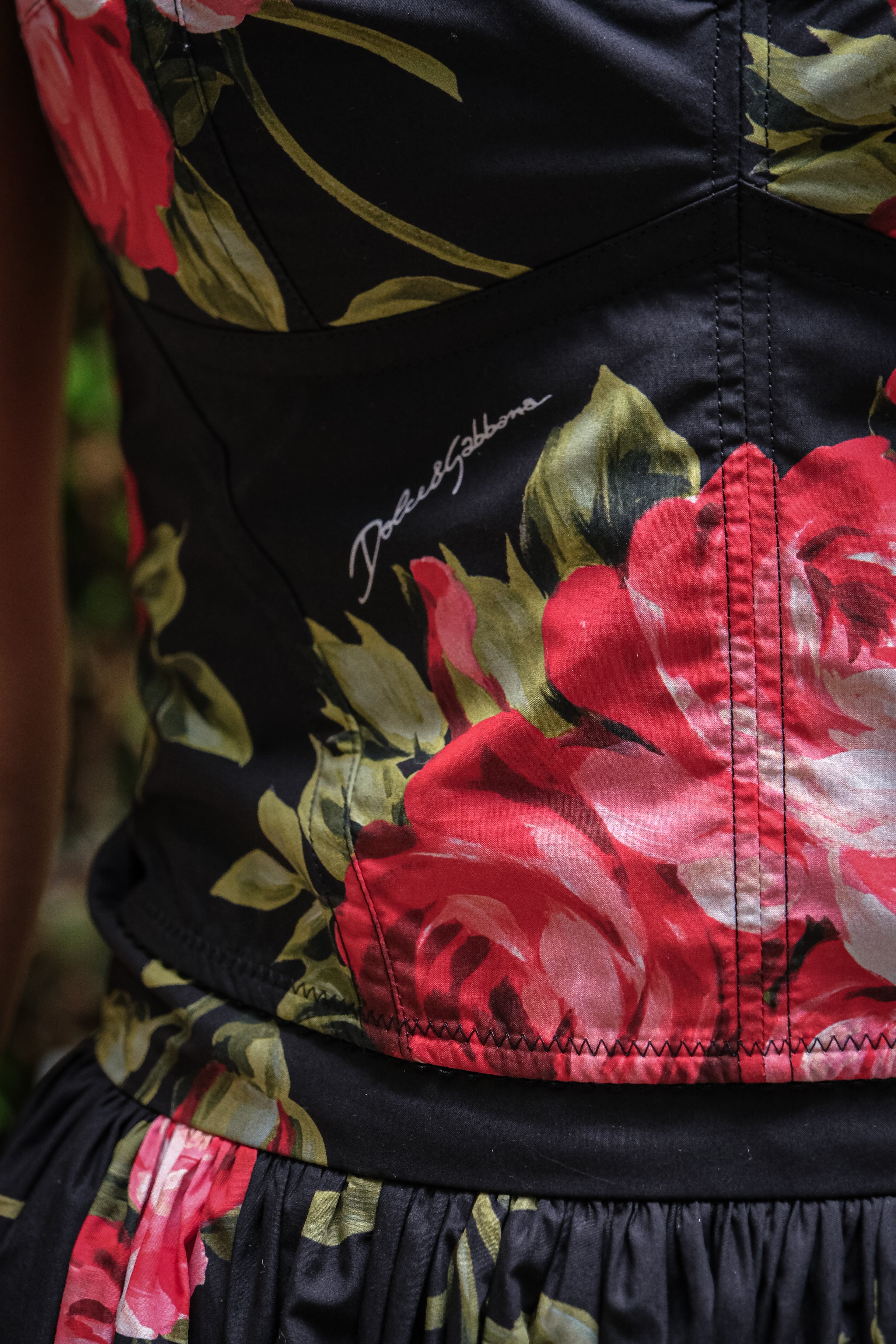 DOLCE & GABBANA | SWEETHEART CROP TOP | WOMEN'S LUXURY DESIGNER CLOTHING, SHOES, HANDBAGS & JEWELRY | CAPITOL CHARLOTTE, NC & BRENTWOOD, CA