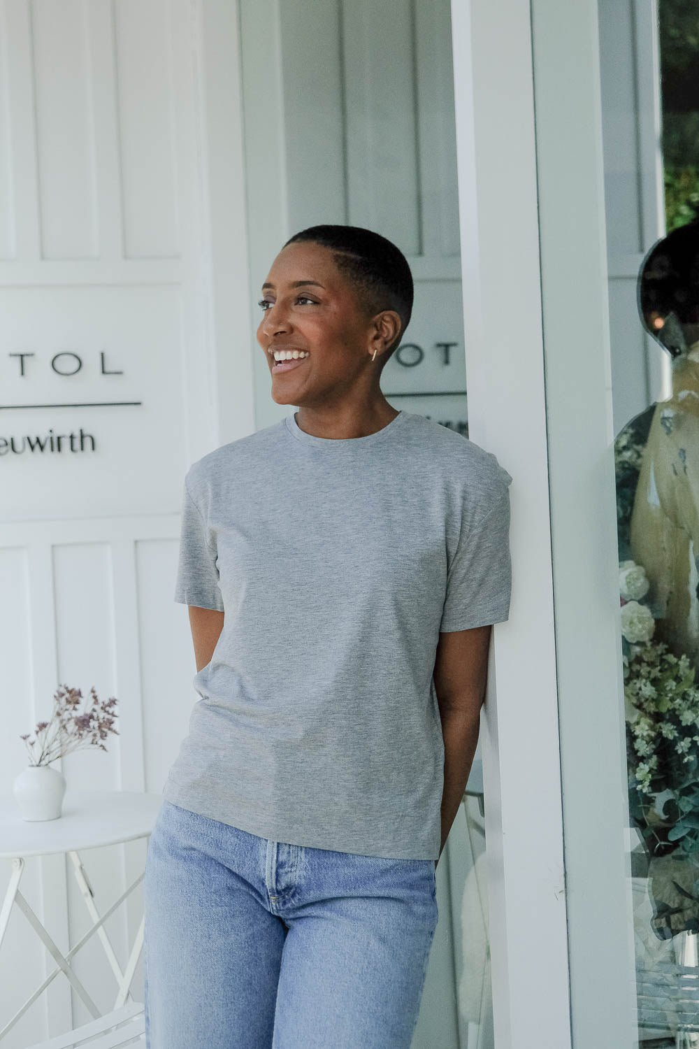 TOTEME | CLASSIC TEE SHIRT | WOMEN'S LUXURY DESIGNER CLOTHING, SHOES, HANDBAGS & JEWELRY | CAPITOL CHARLOTTE, NC & BRENTWOOD, CA