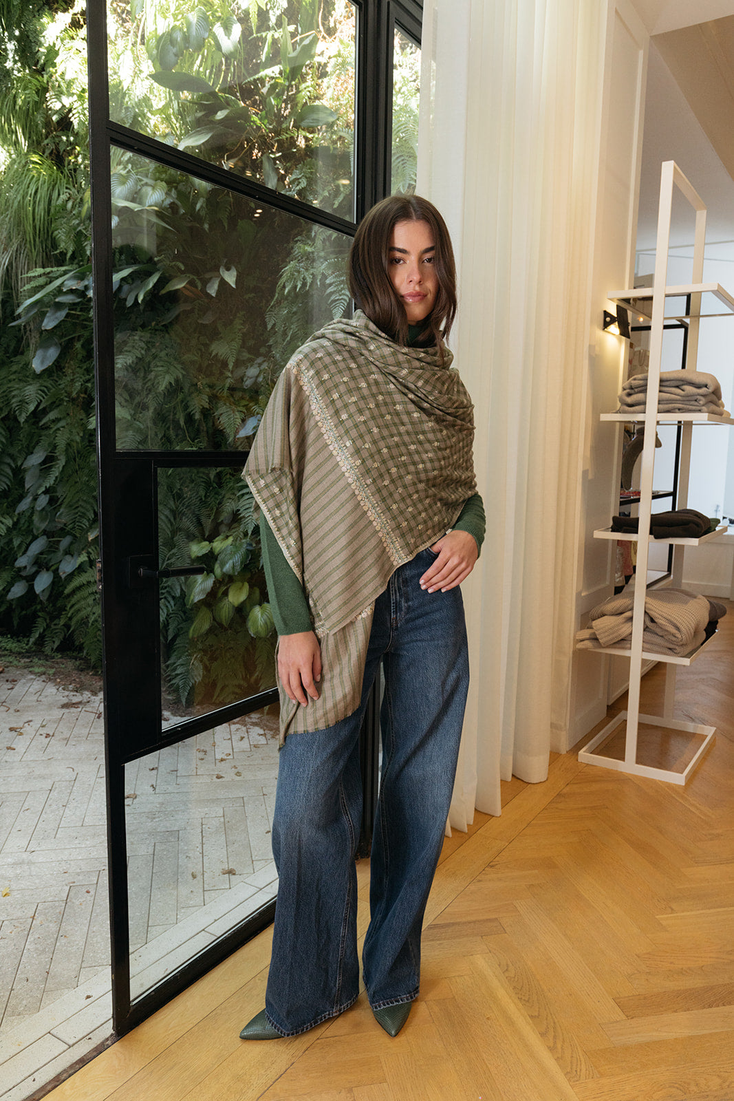 YASER | CHECK MINI PAISLEY SHAWL 2 | WOMEN'S LUXURY DESIGNER CLOTHING, SHOES, HANDBAGS & JEWELRY | CAPITOL CHARLOTTE, NC & BRENTWOOD, CA