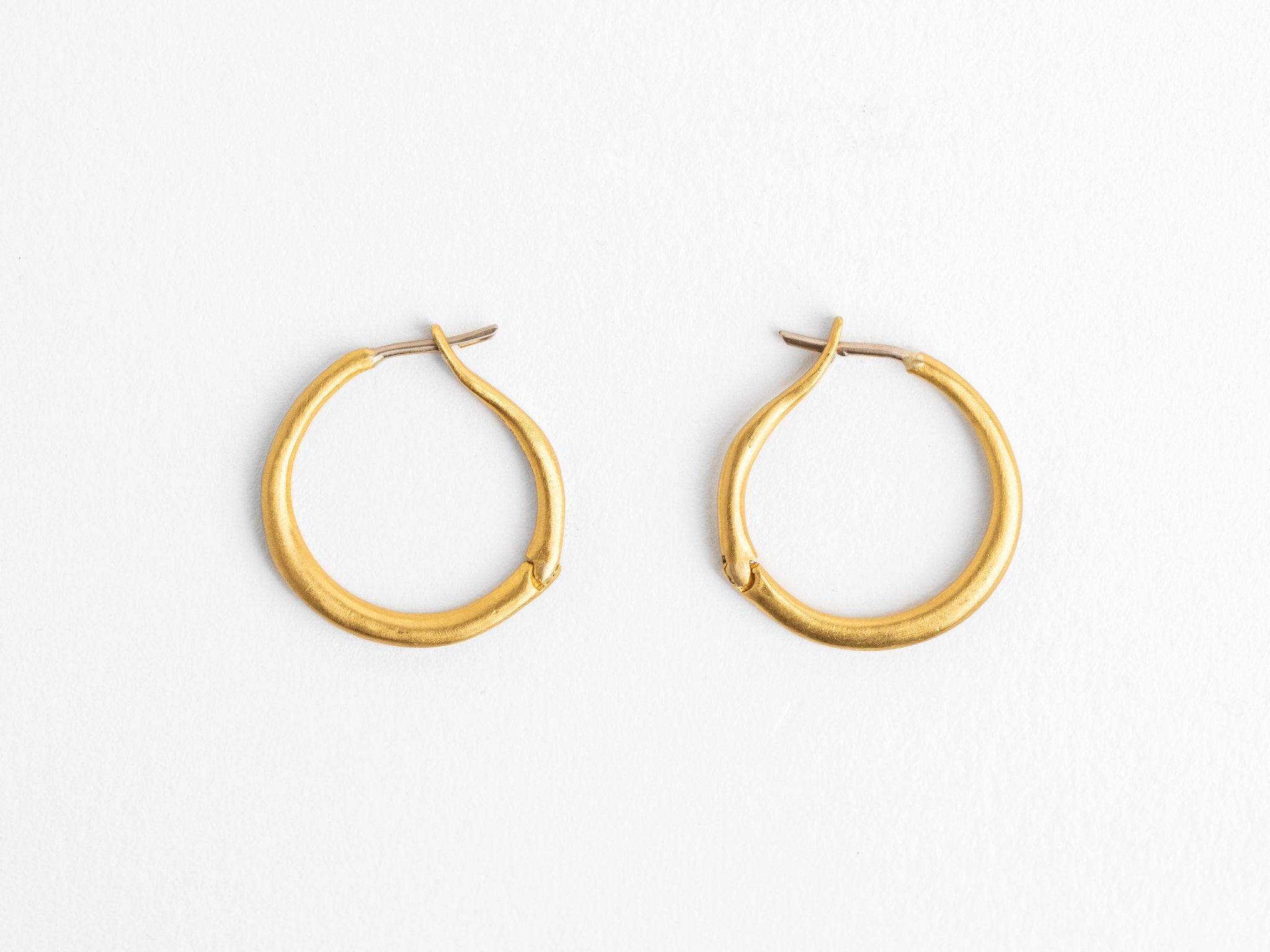 20MM HINGED HOOP & HOOK EARRINGS